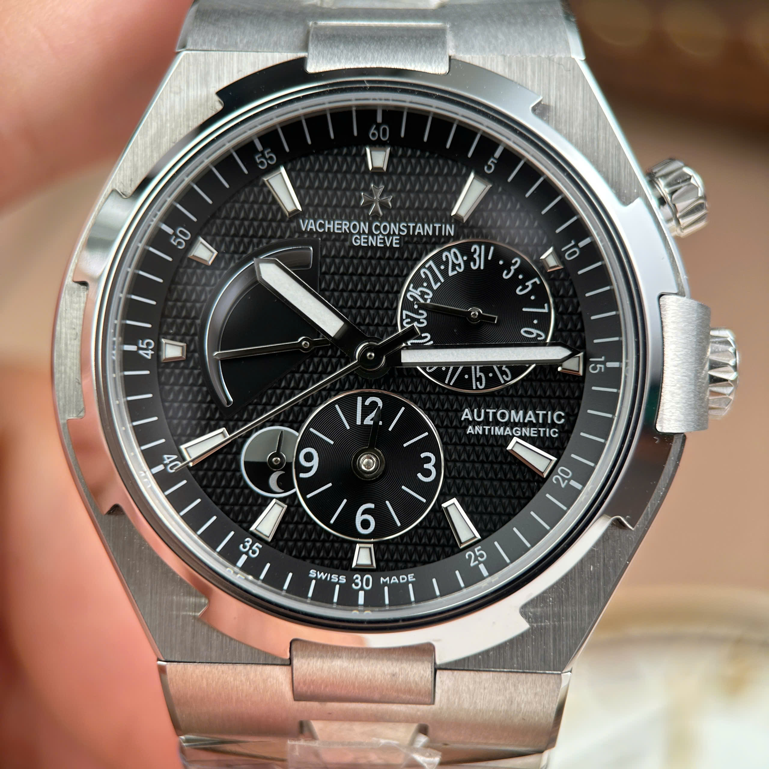 Đồng hồ Vacheron Constantin Overseas Dual Time 47450, Size 42mm