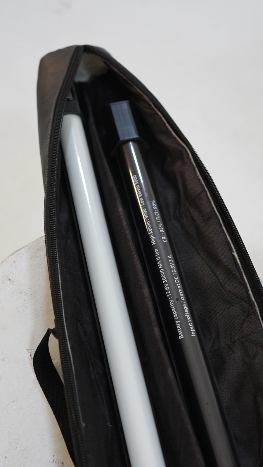 (2) 120 cm Warm / White Tubes 120watt