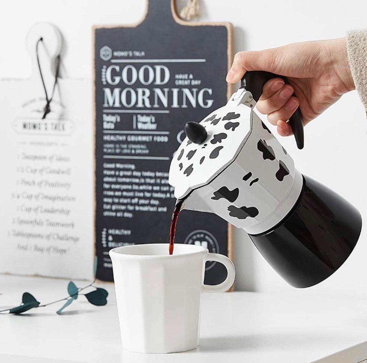 Cafetera italiana diseño vaca, greca para cafe  de 9 taza 