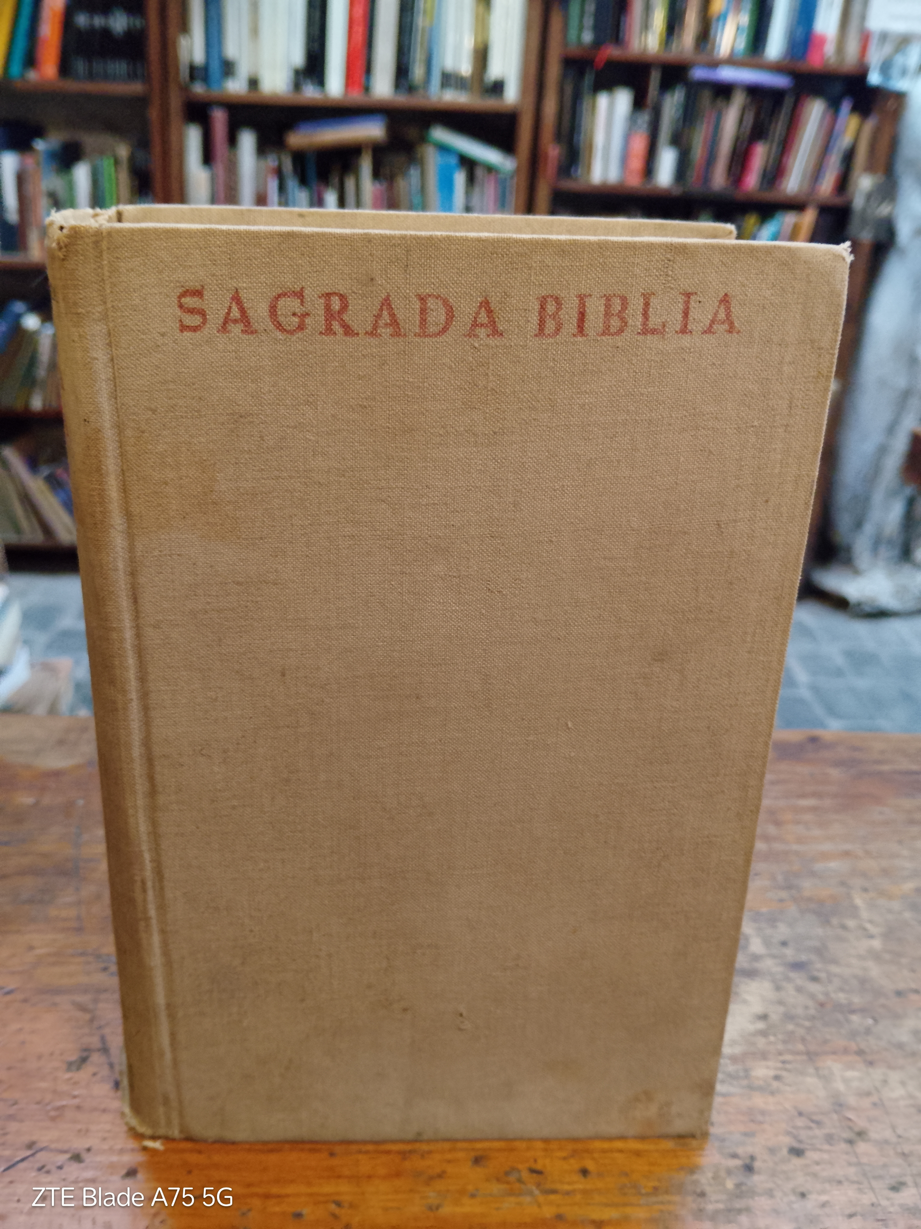 Sagrada Biblia