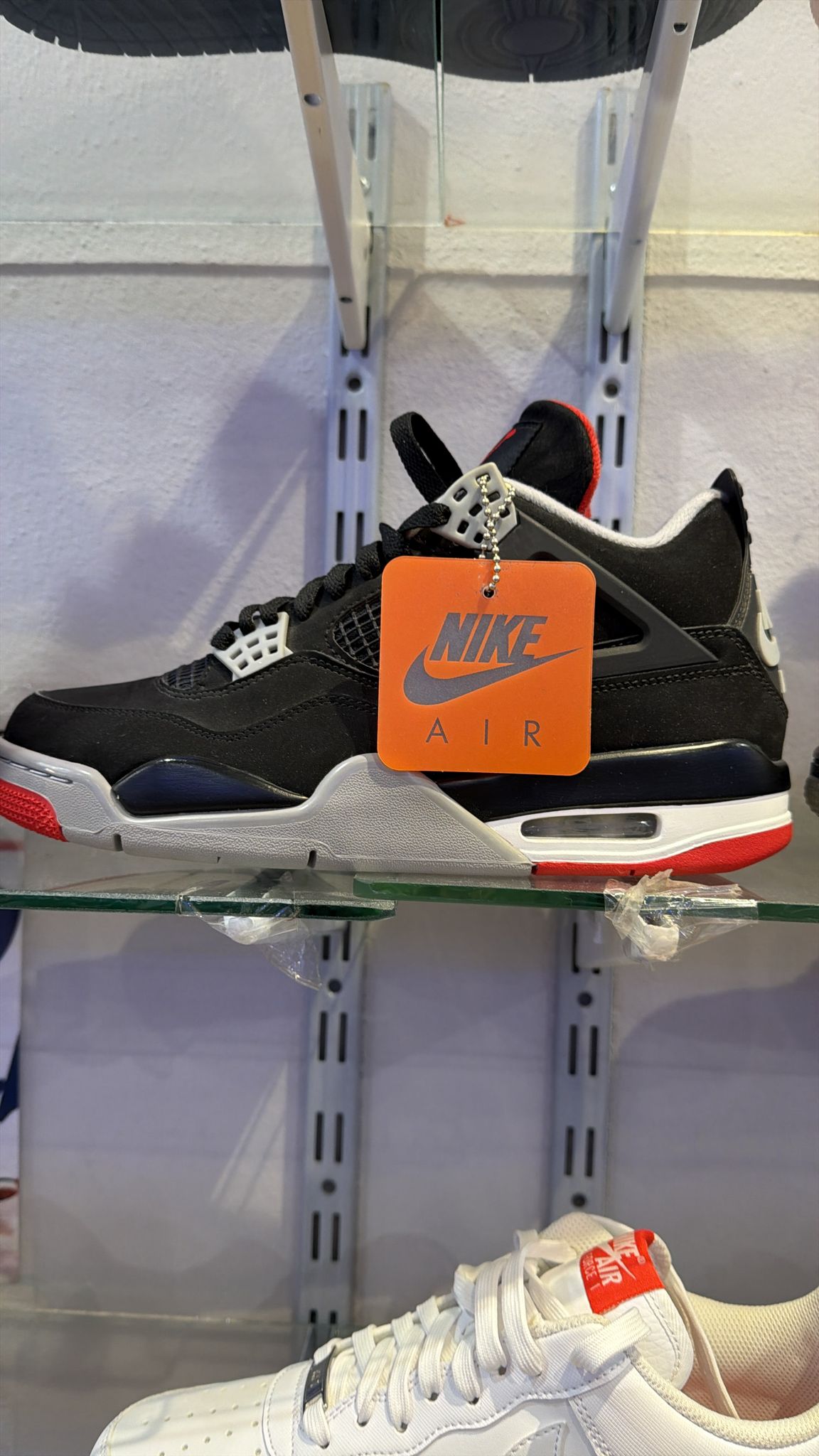 Nike Air Jordan 4 Bred