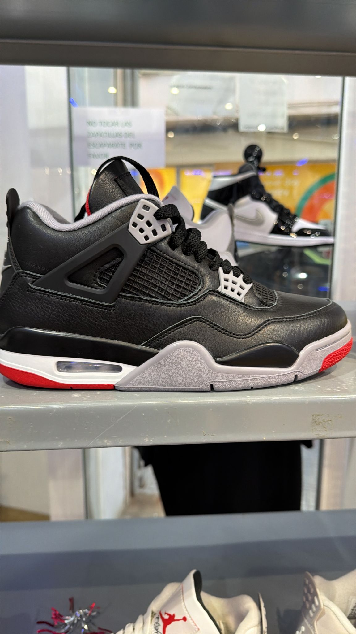 Jordan 4 Bred t. 41-39