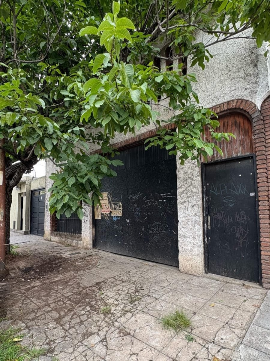 Galpón - Ramos Mejía - USD 149.000