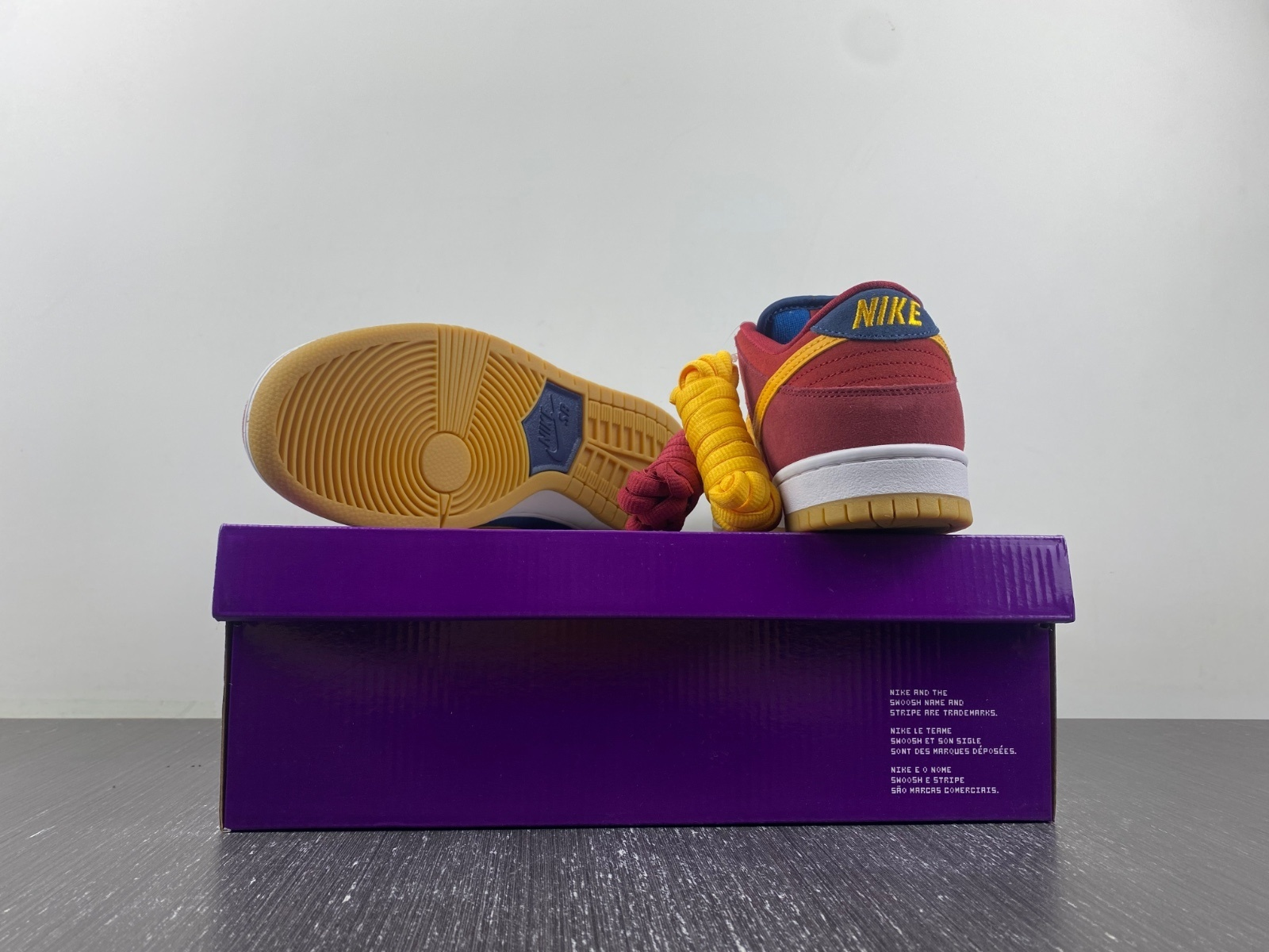SB Dunk Low Pro Barcelona