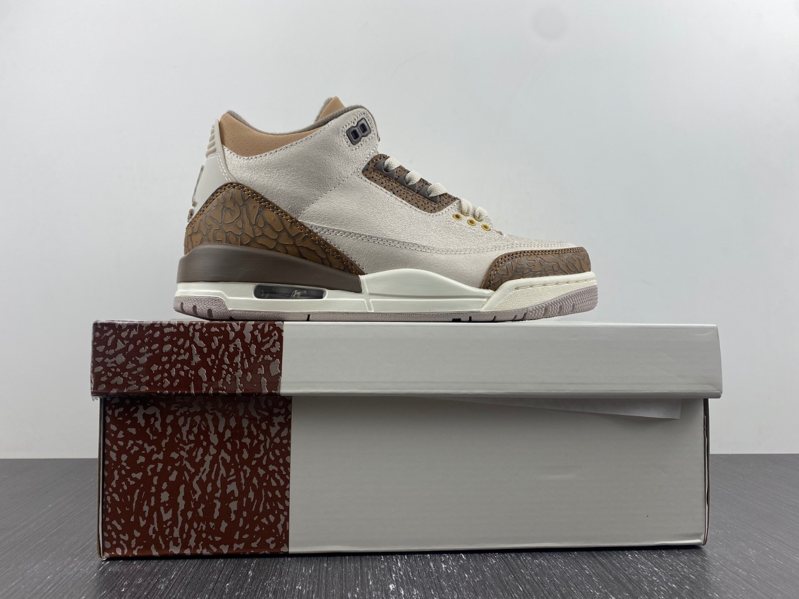 Tênis Air Jordan 3 Polomino