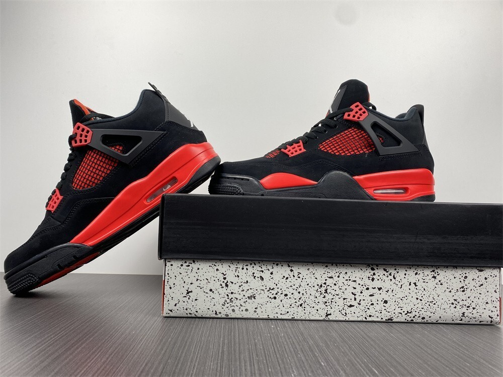 Tênis Air Jordan 4 Retro 'Red Thunder'