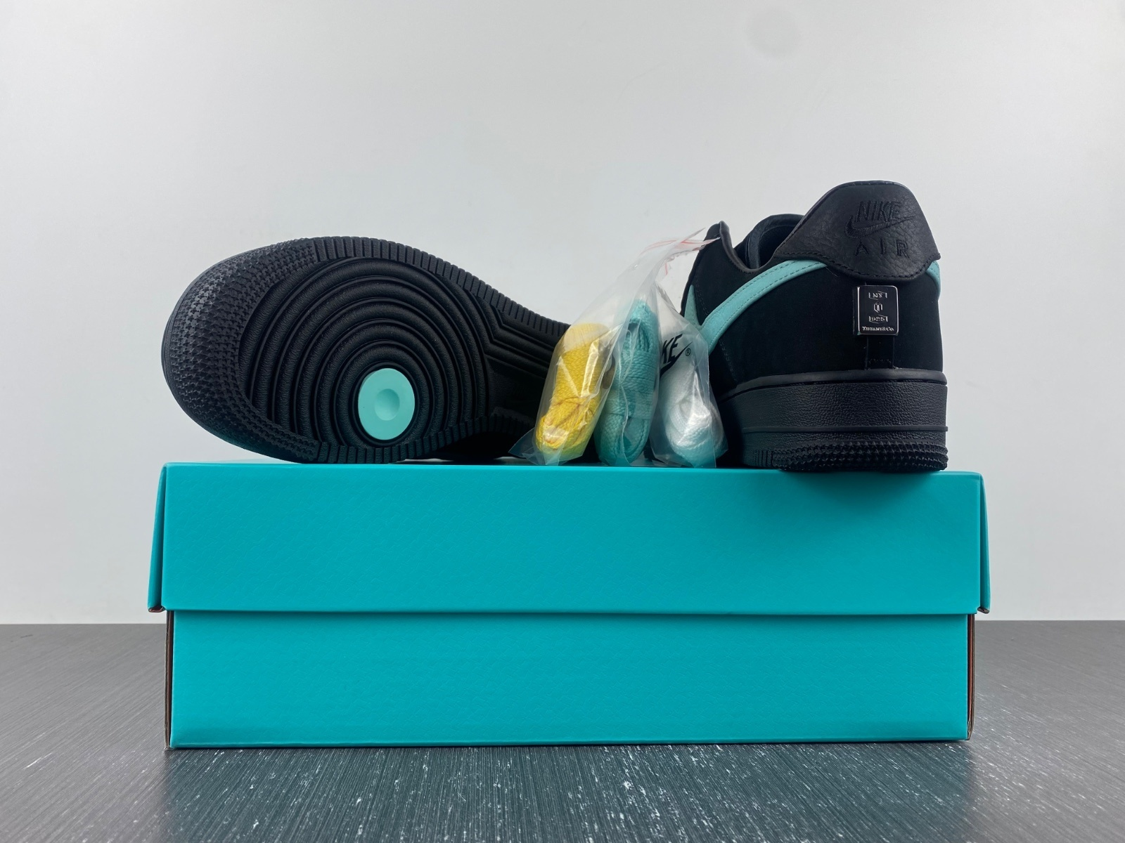 Tiffany & Co. x Nike Air Force 1 Low 1837