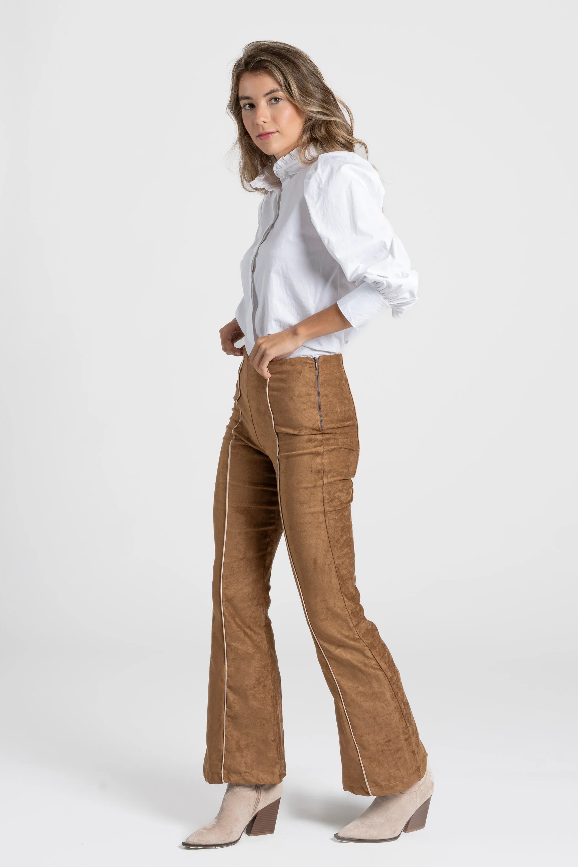 PANTALÓN FLARE  EFECTO ANTE 