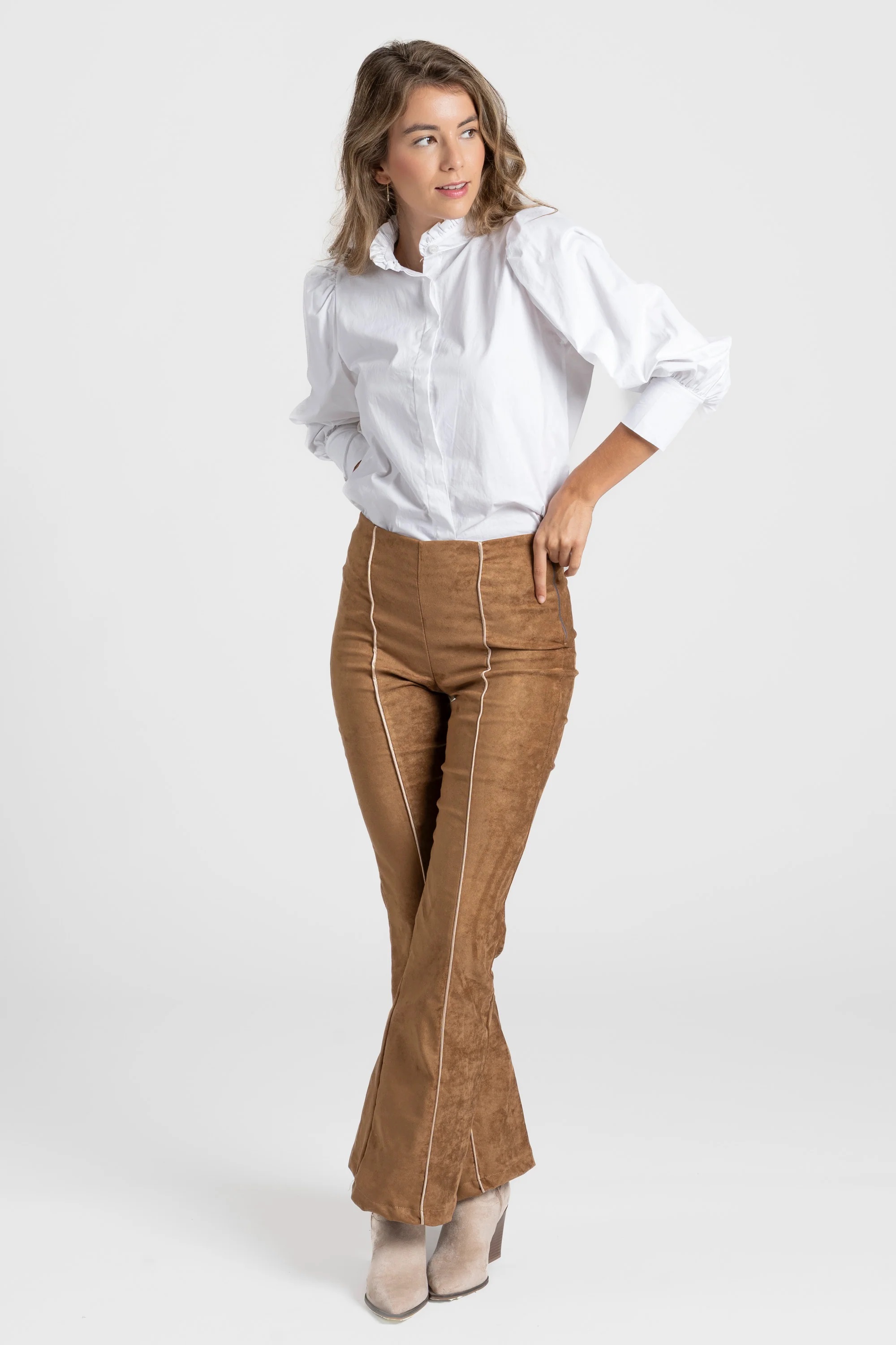 PANTALÓN FLARE  EFECTO ANTE 