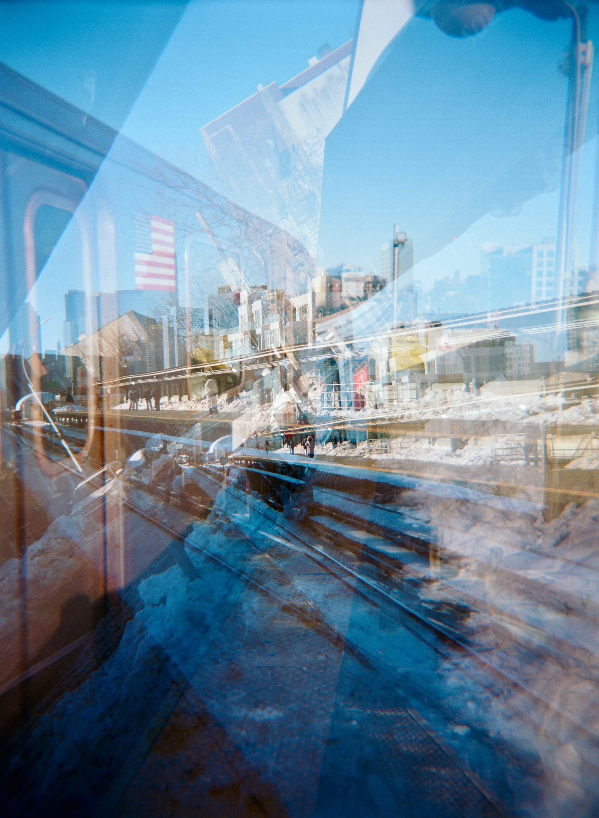 7 Train at Bliss Street Station