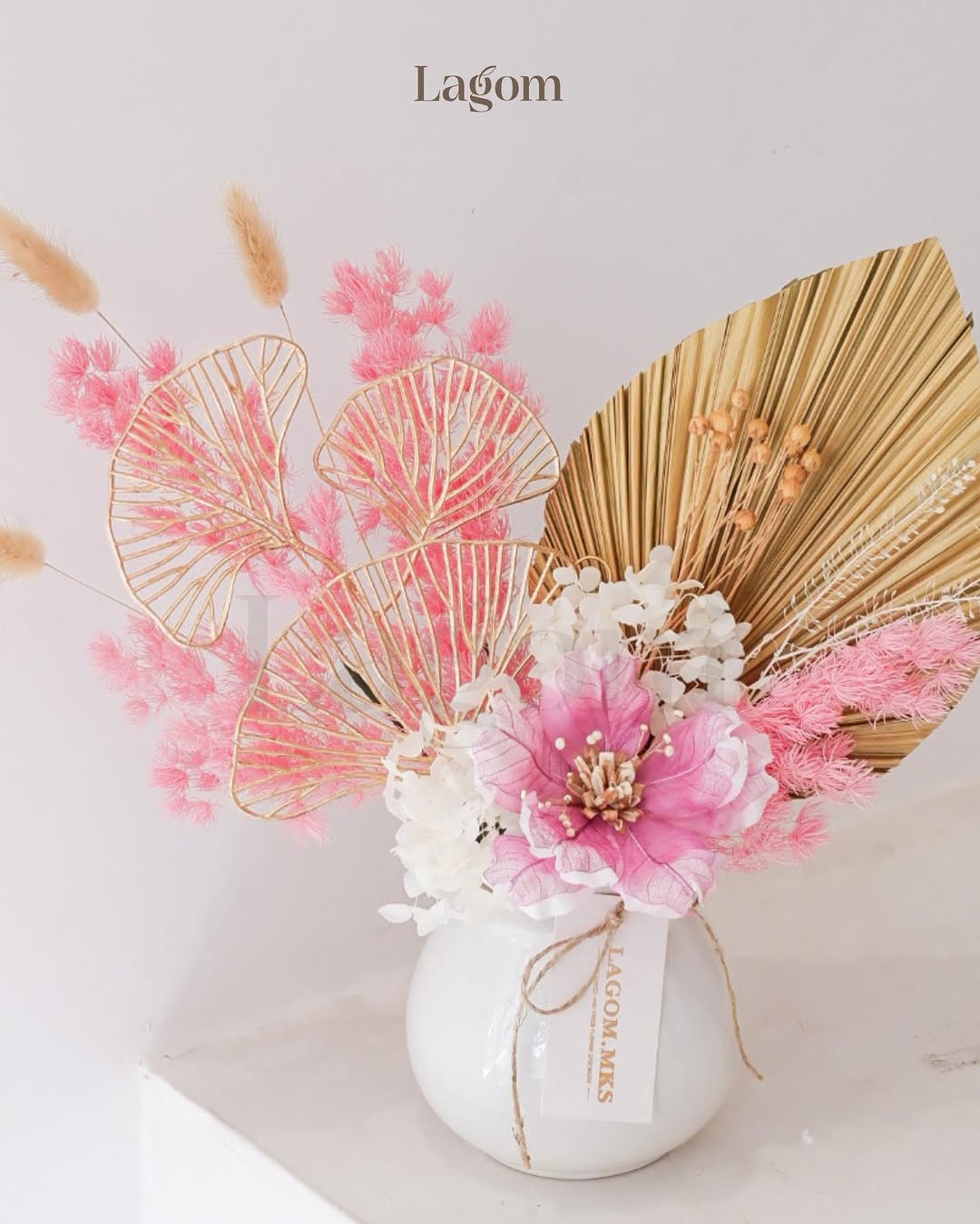 Simple Magnolia Vase