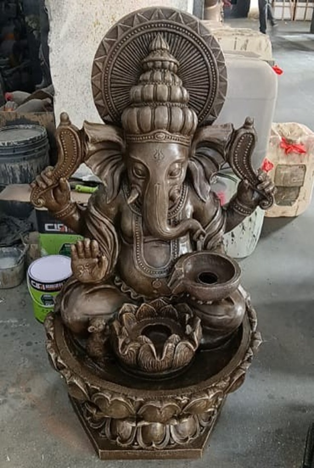 Ganesh Water Fountain Statue