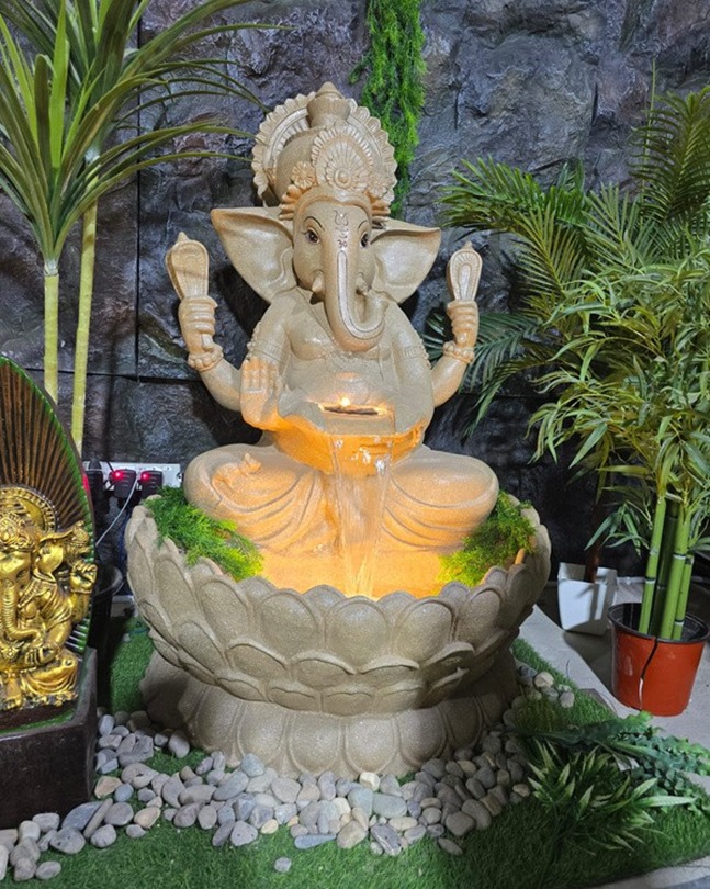 Ganesha Water Fountain Statue