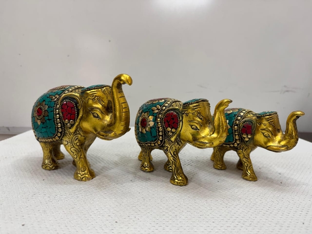 Set of three Elephants  (Brass Finish)