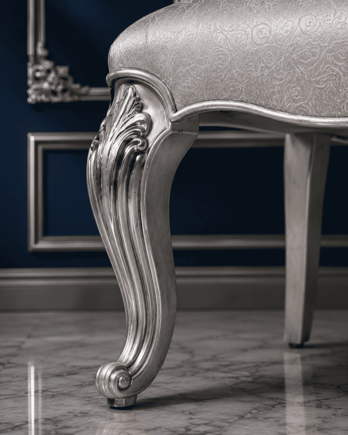 Royal Silver Crest Accent Chair