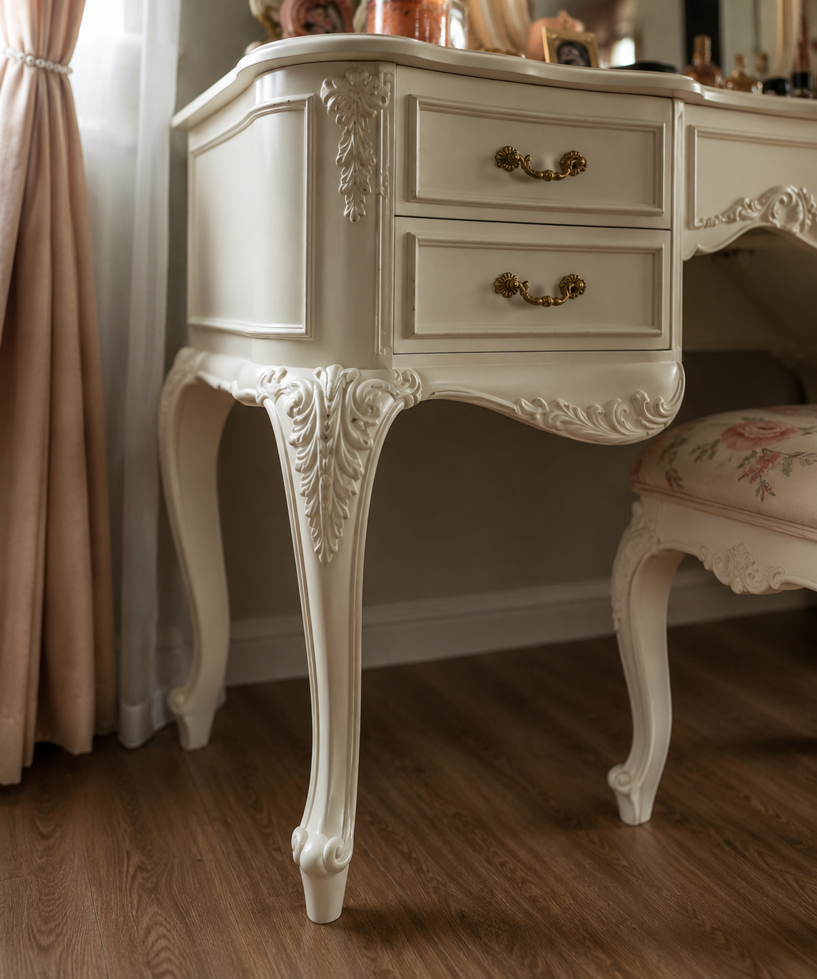 Modern Ivory Elegance Dressing Table with Oval Mirror