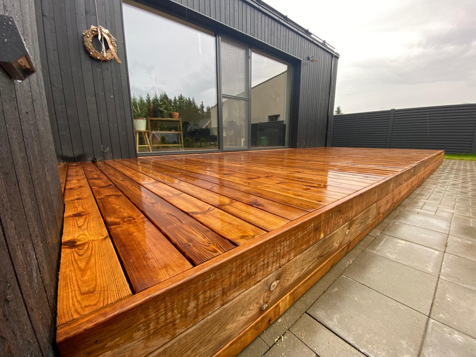 Termo pušies terasinė lenta 26x117x4500 