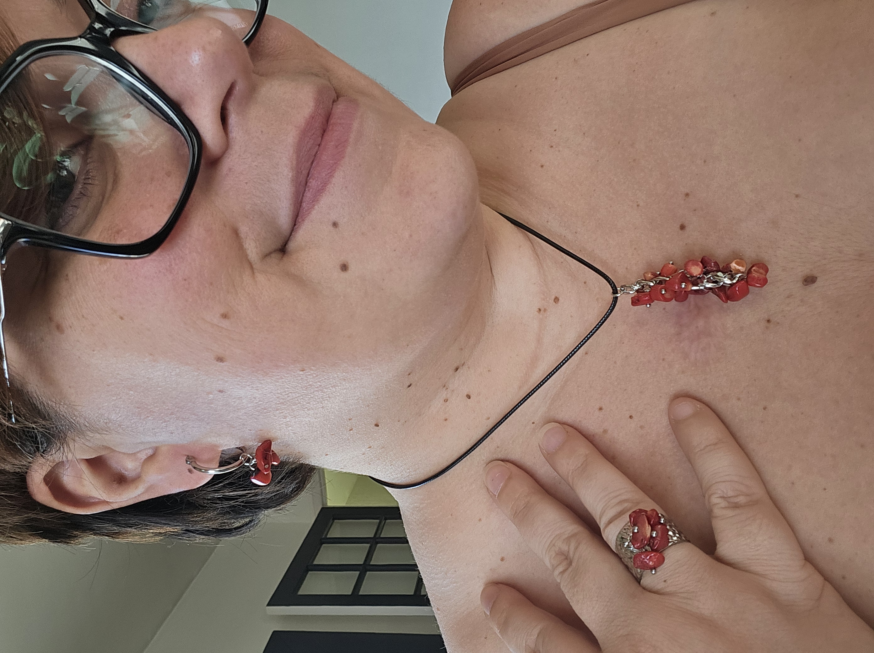 Collier en corail rouge — Grappe solaire