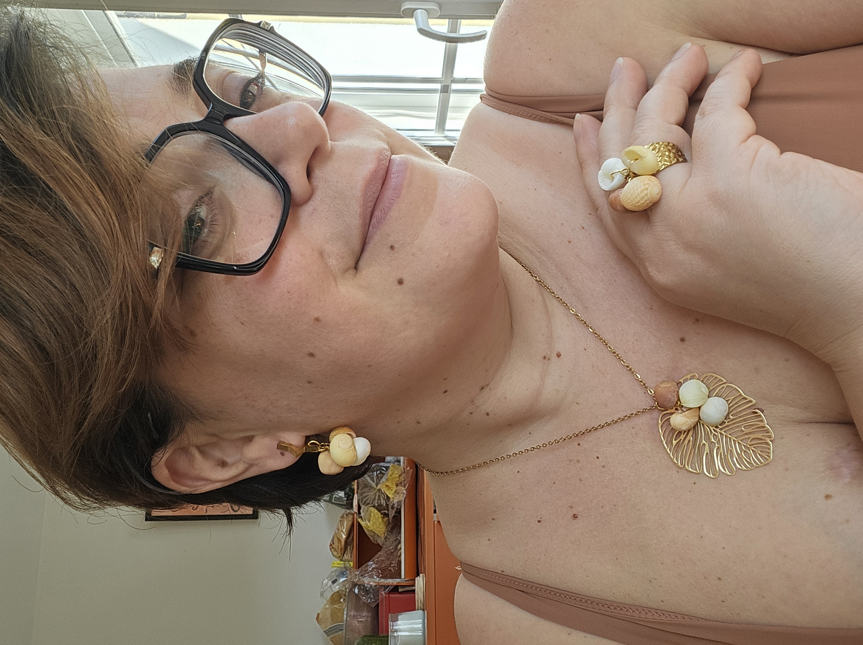 Bague ajustable dorée & coquillages — Trésor du Morbihan