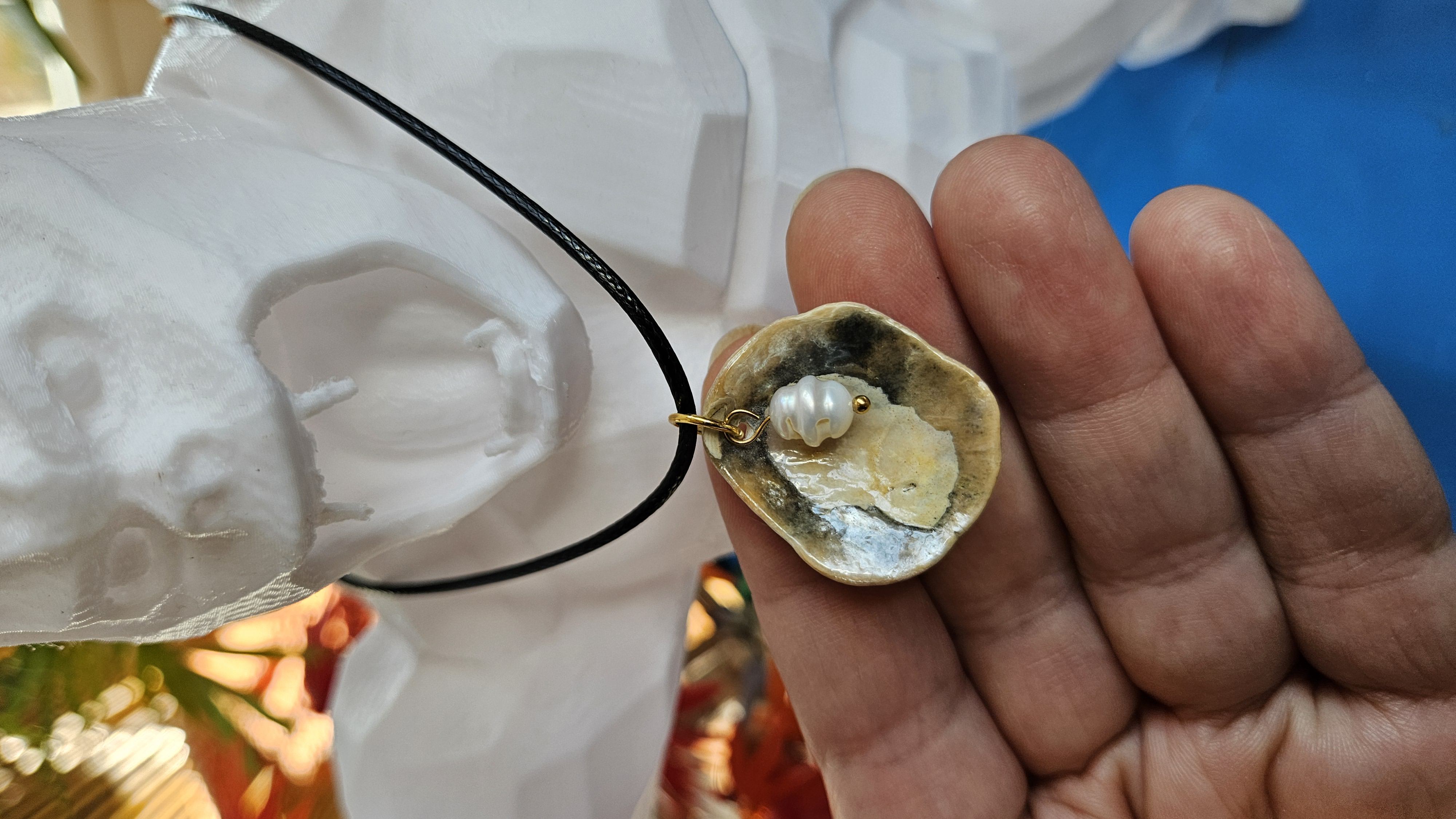 Collier “Souvenir d’Halong” — Huître dorée & Perle du Vietnam