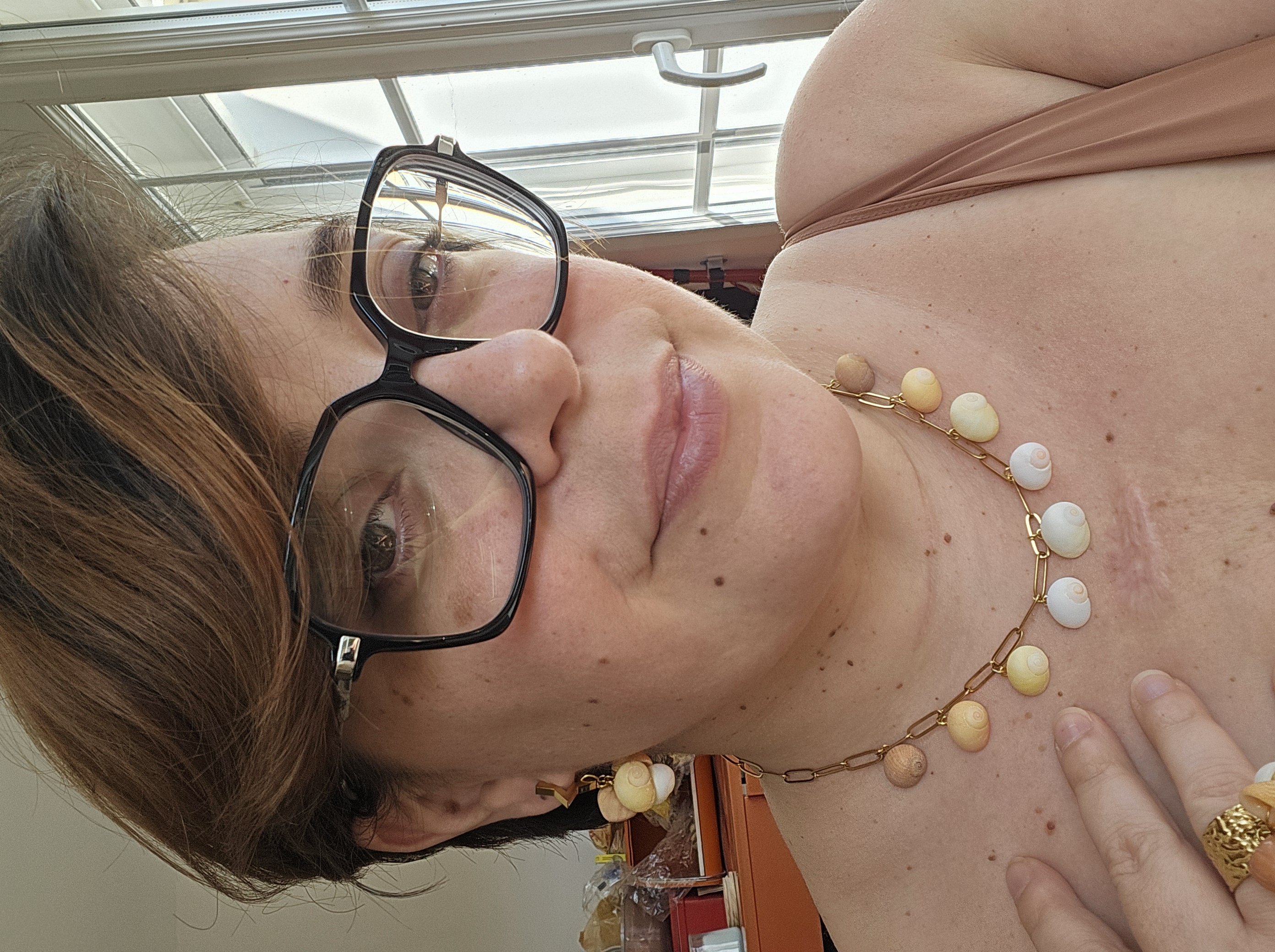 Bague ajustable dorée & coquillages — Trésor du Morbihan