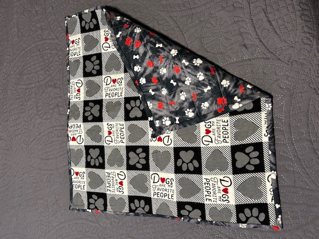 Dog Lovers Quilted Blanket