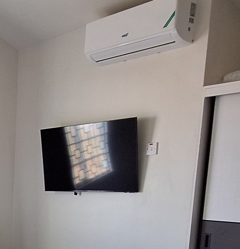 43' TV ( latest model Samsung LED)