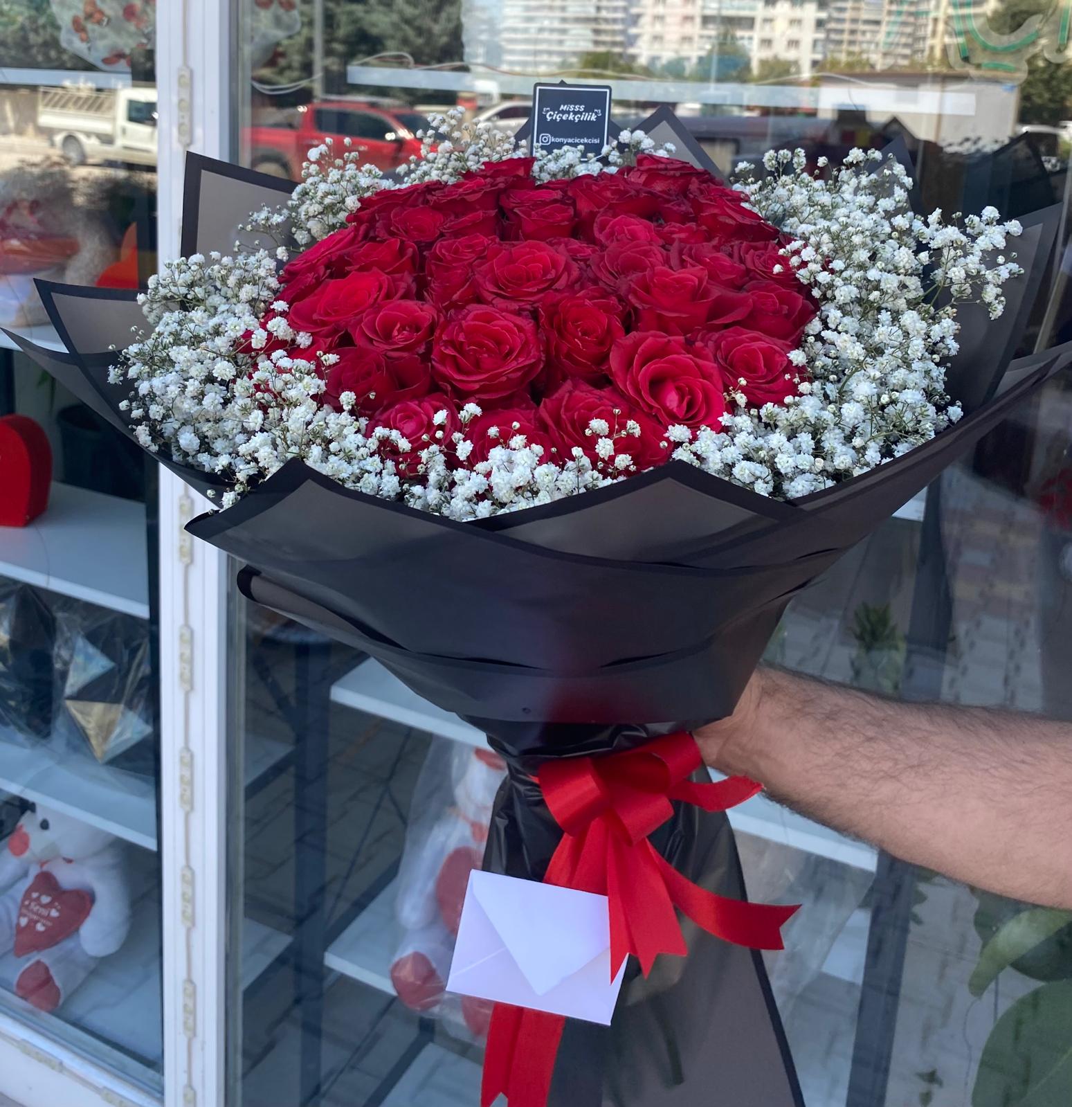 41'Li Kırmızı Gül Buketi