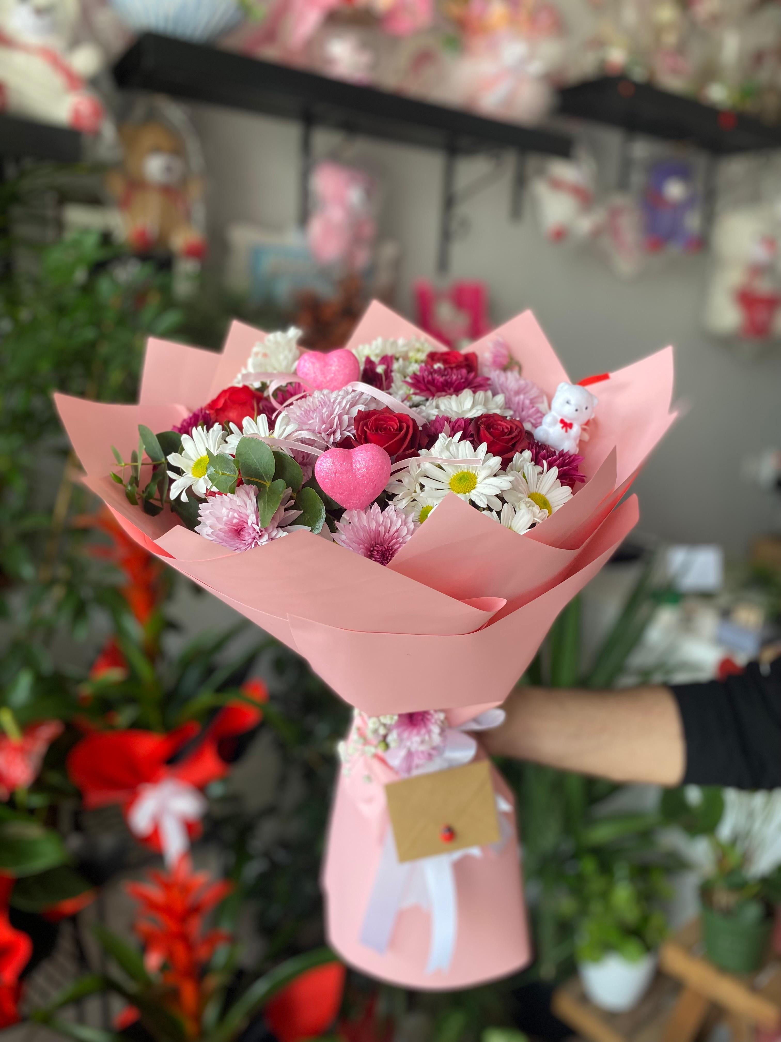 Pembe Çiçek Buketi