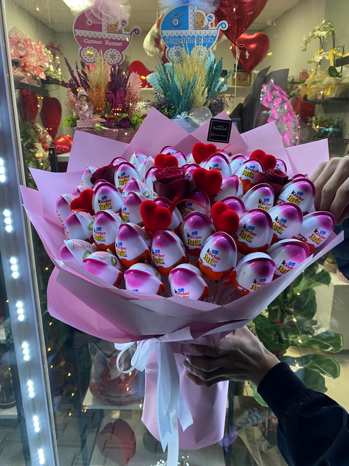 Sürpriz Yumurta Buketi