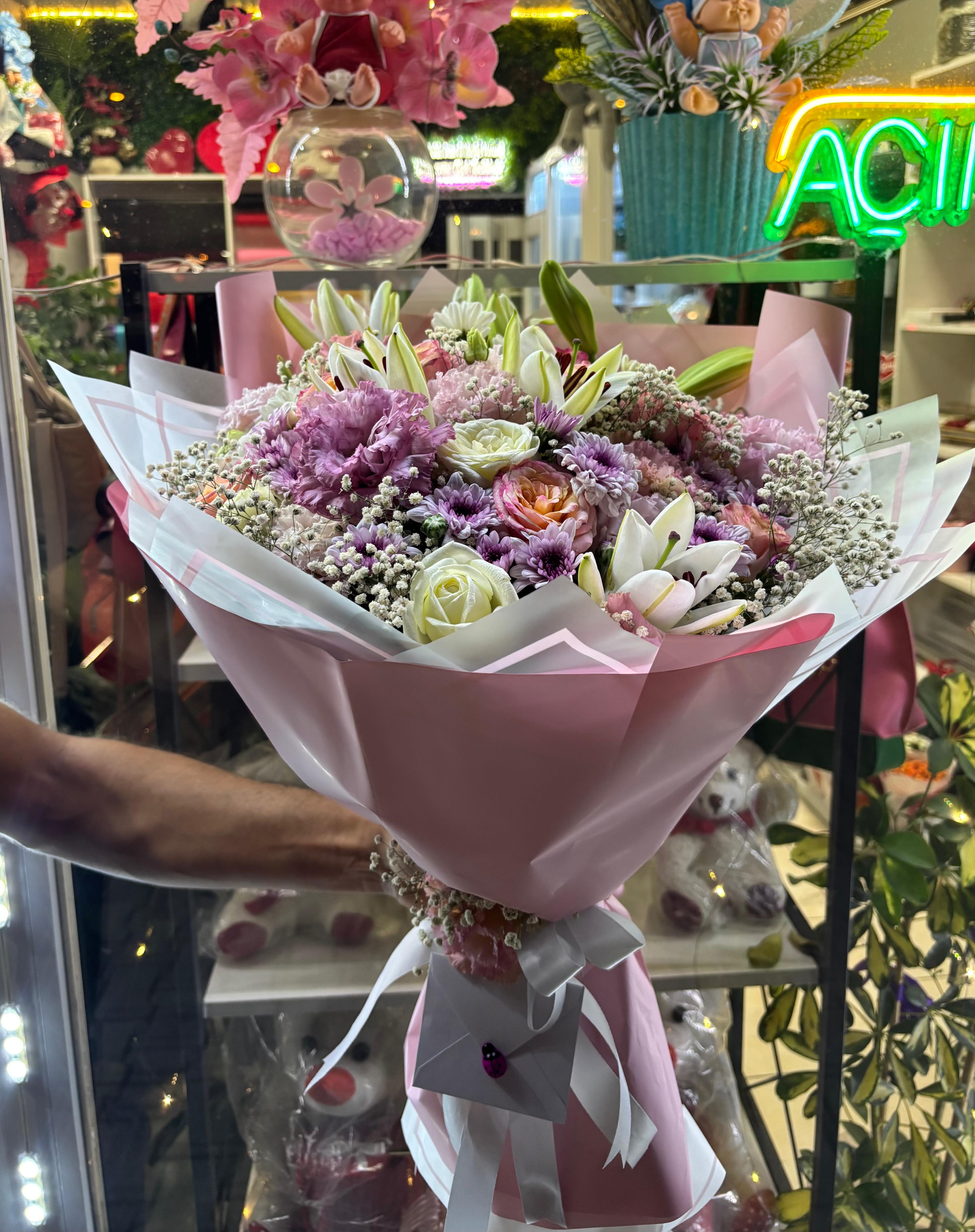 İthal Çiçek Buketi