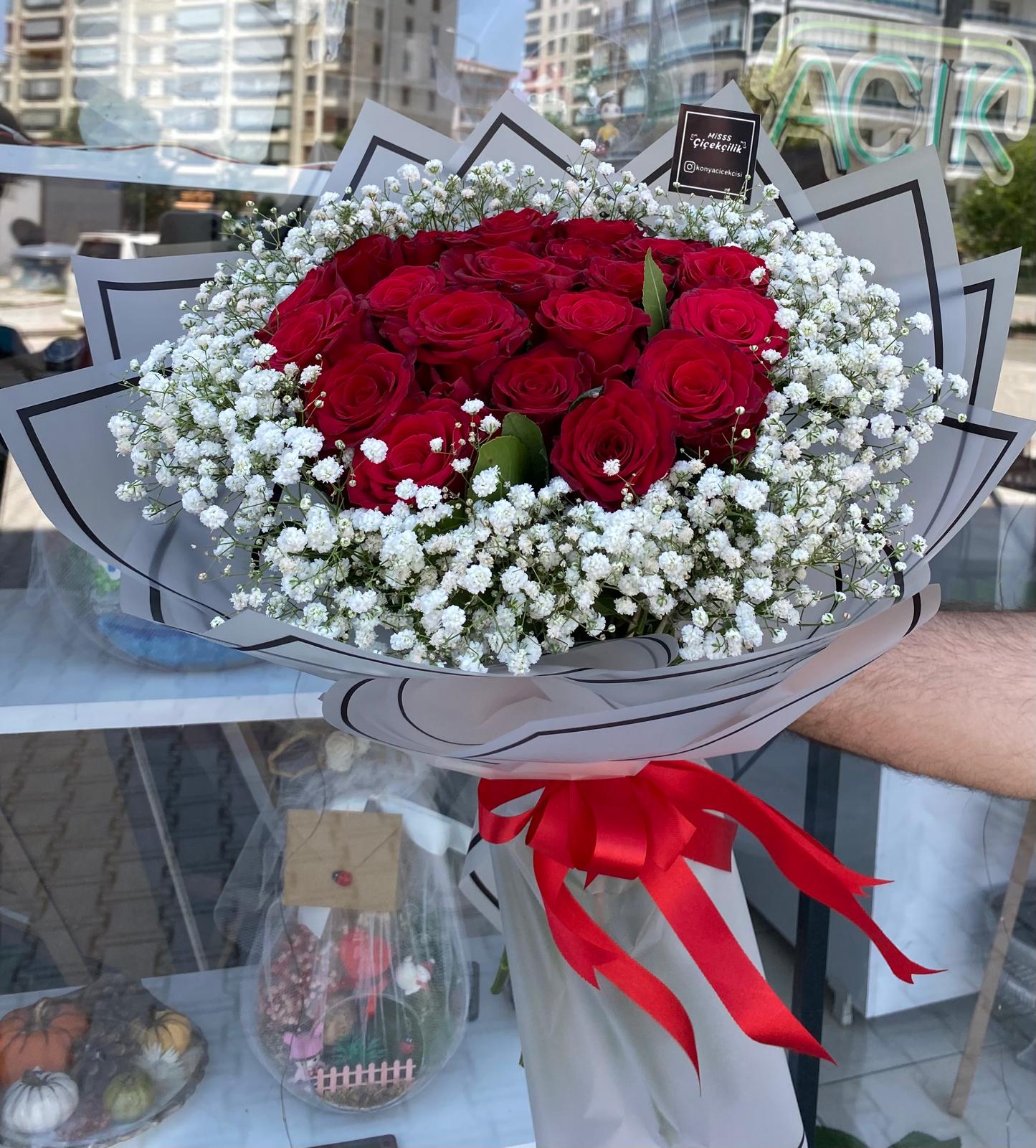 21'Li Kırmızı Gül Buketi