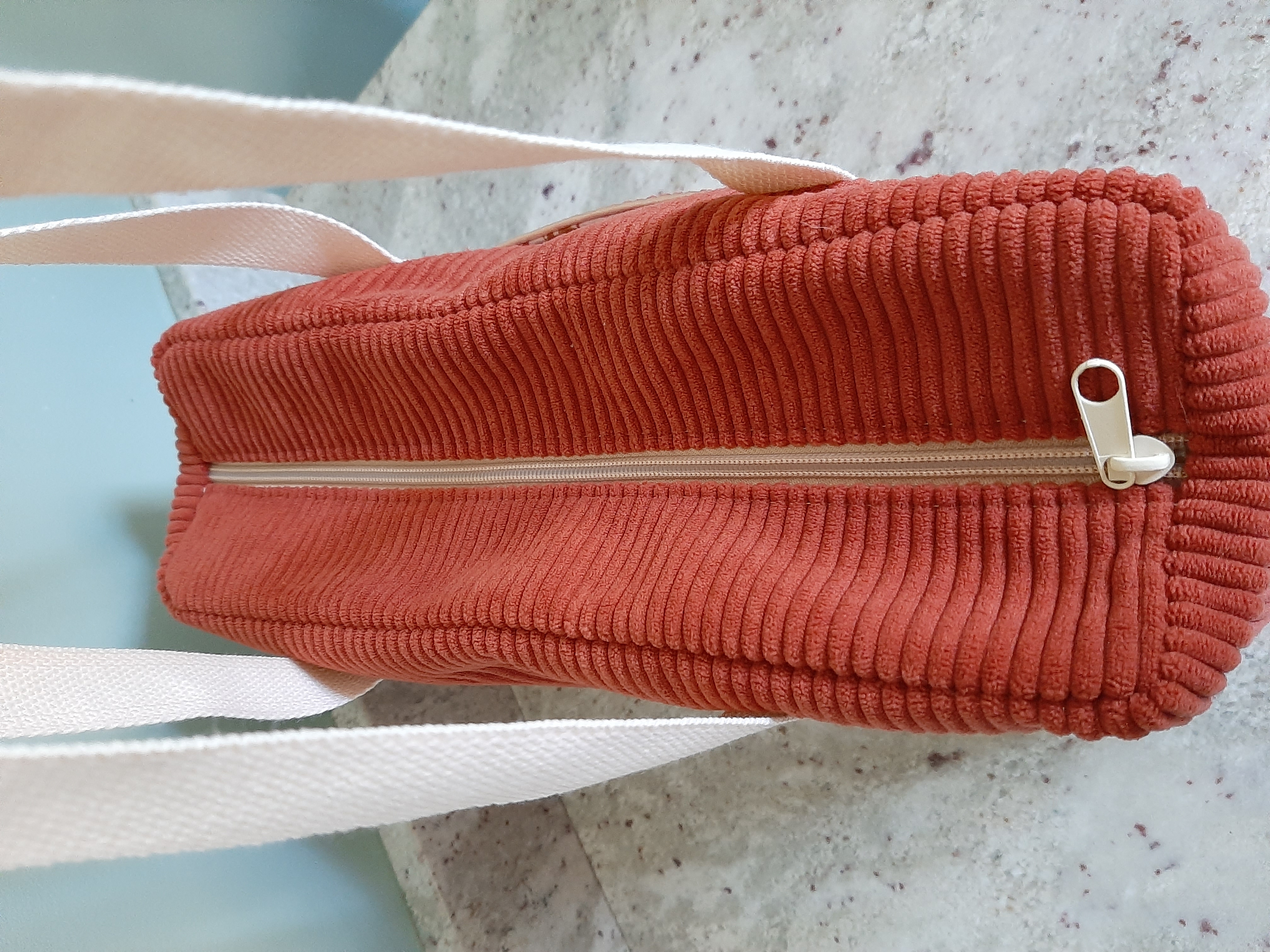 Sac cabas en velours côtelé