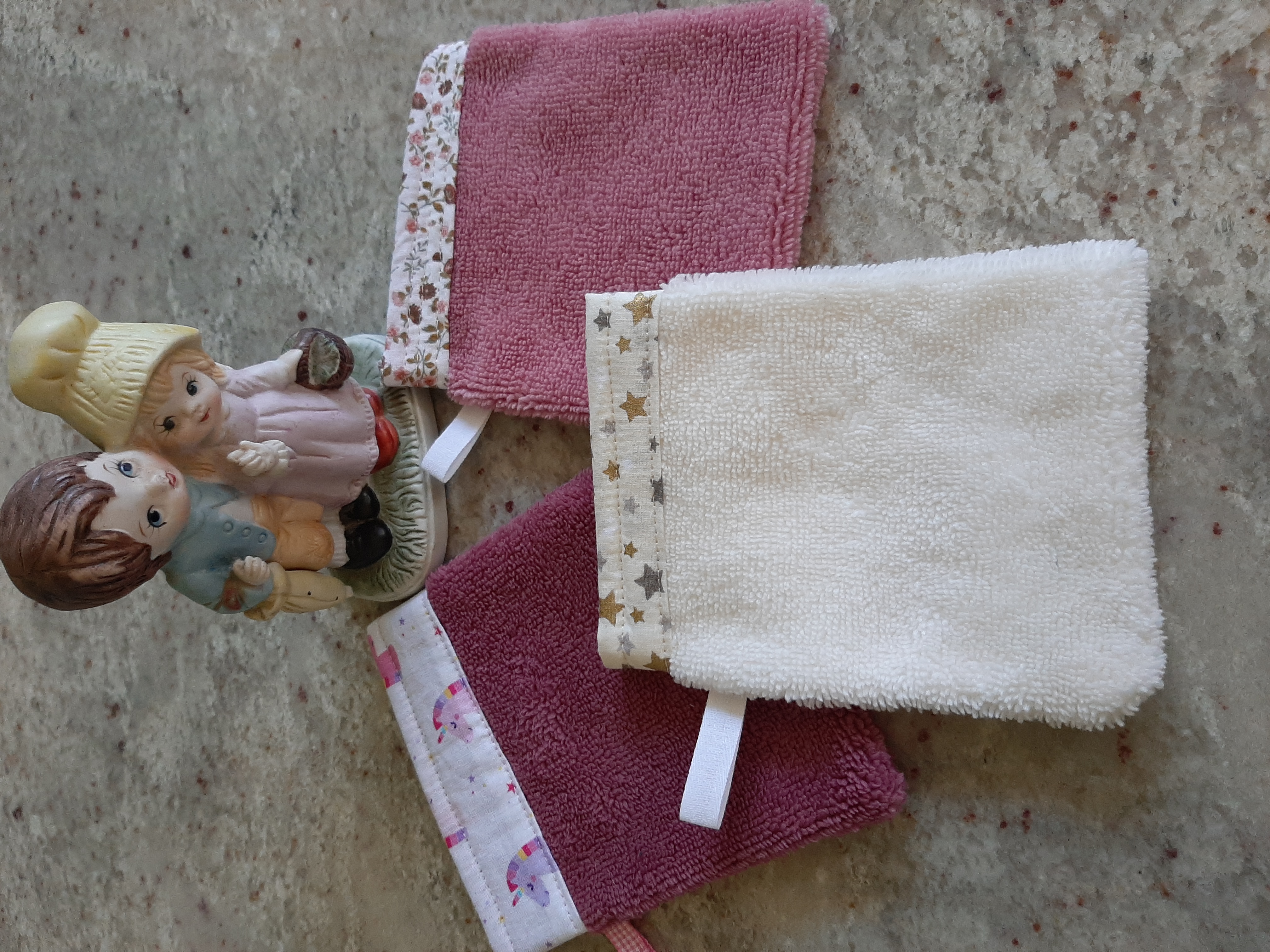Lot 3 gants de toilette fille 