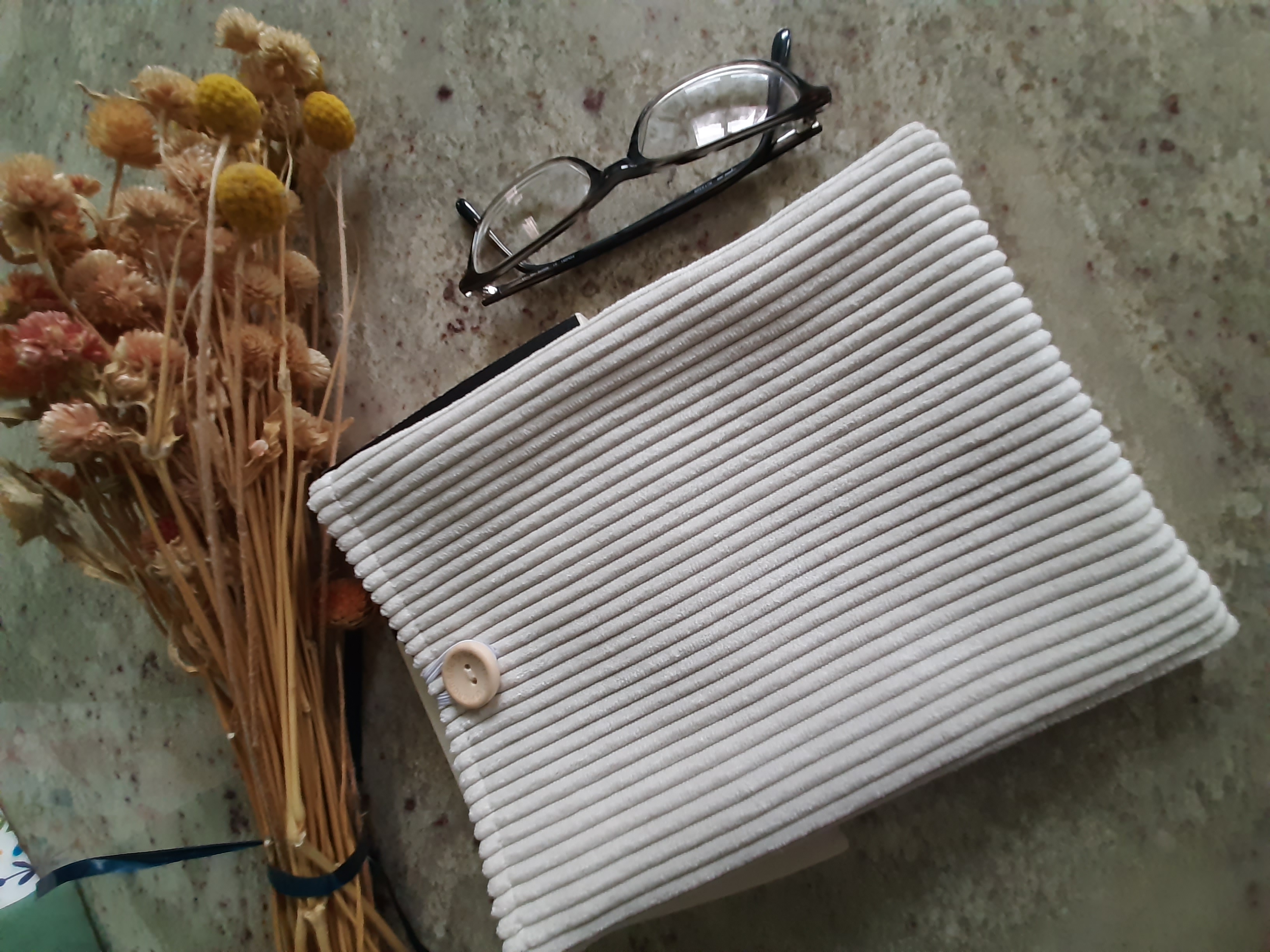 Housse pour livre de poche