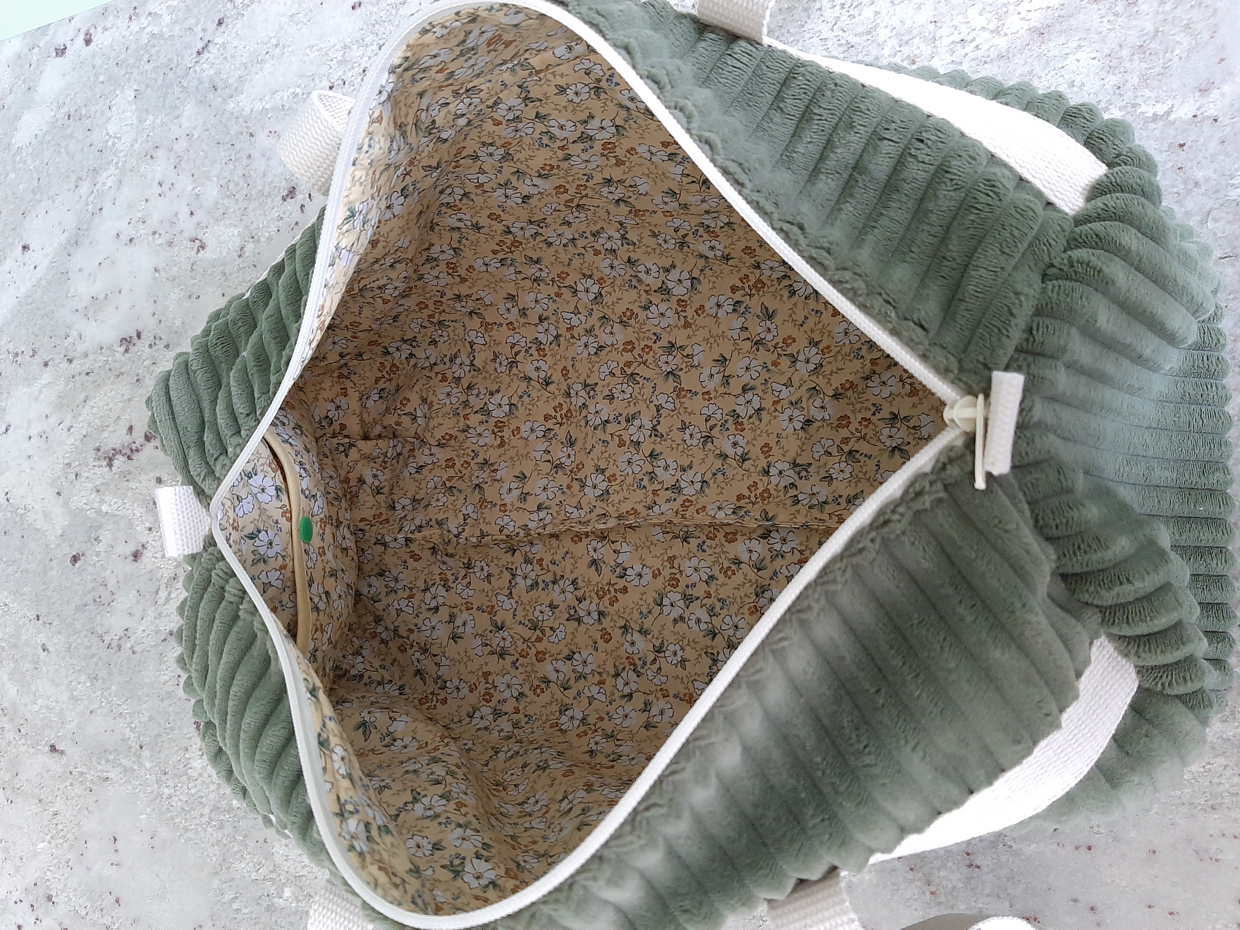 Sac polochon en velours côtelé