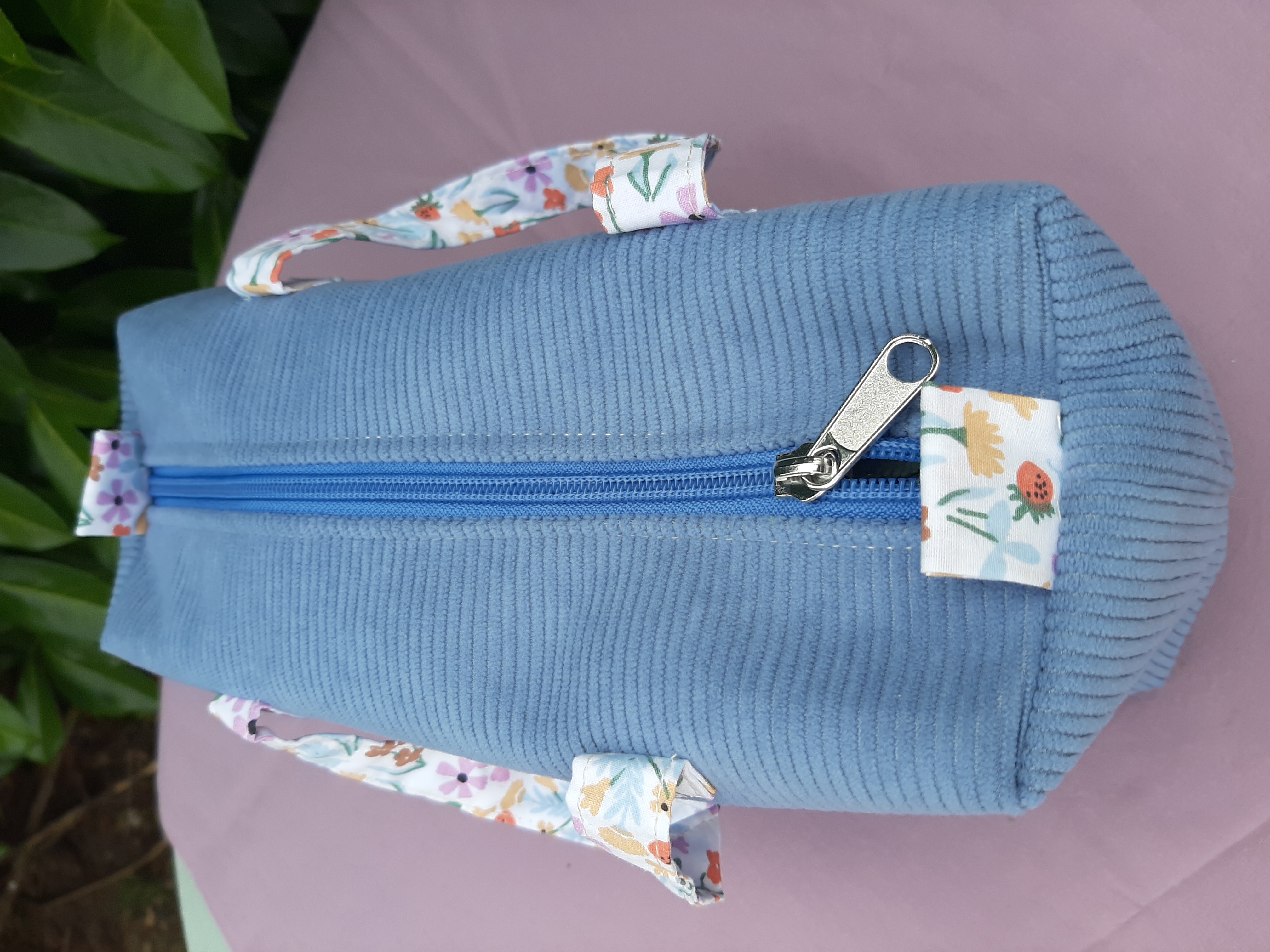 Trousse de toilette et sa pochette