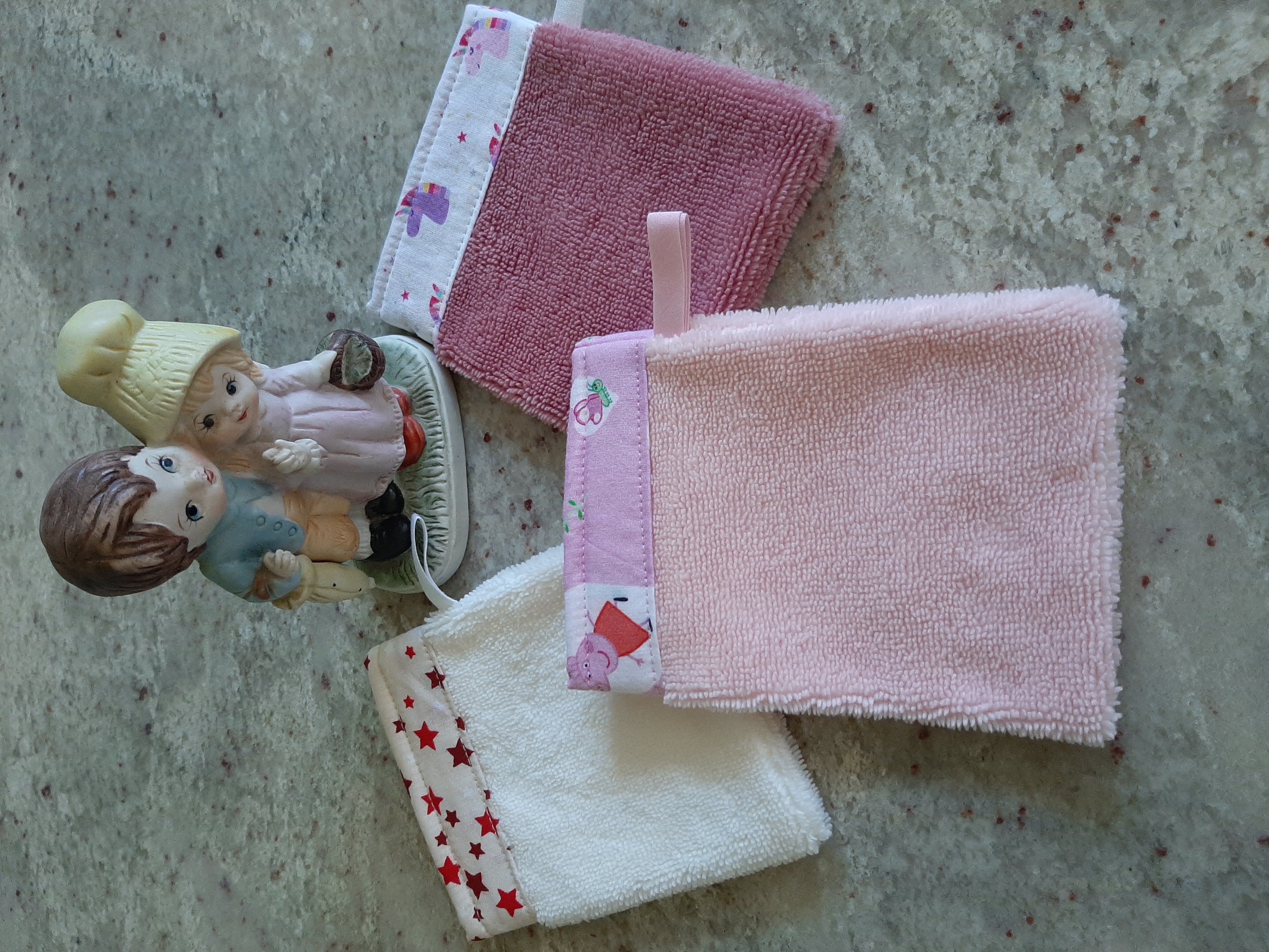 Lot 3 gants de toilette fille 