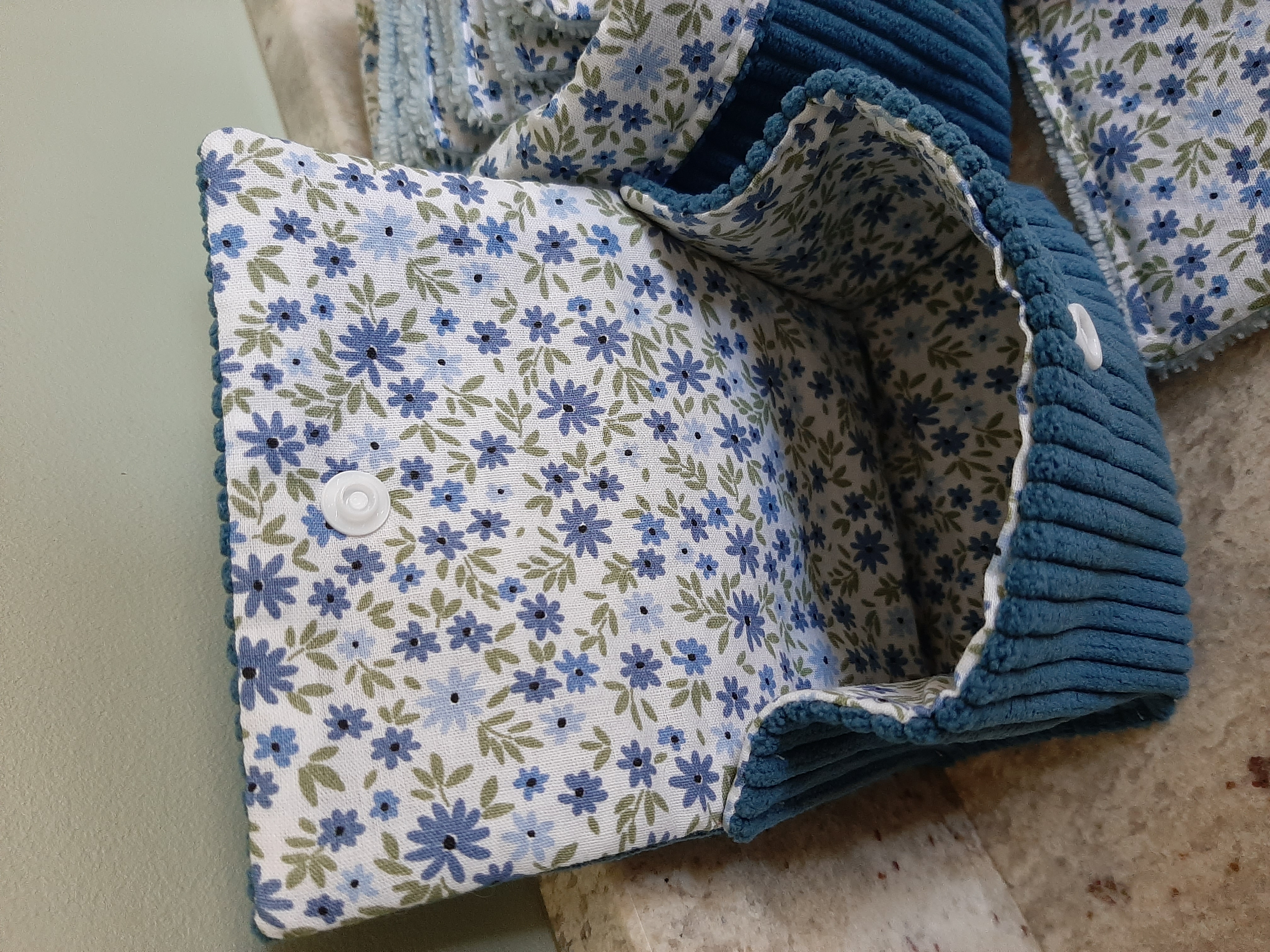 Panier et ses Lingettes démaquillantes réutilisables + pochette