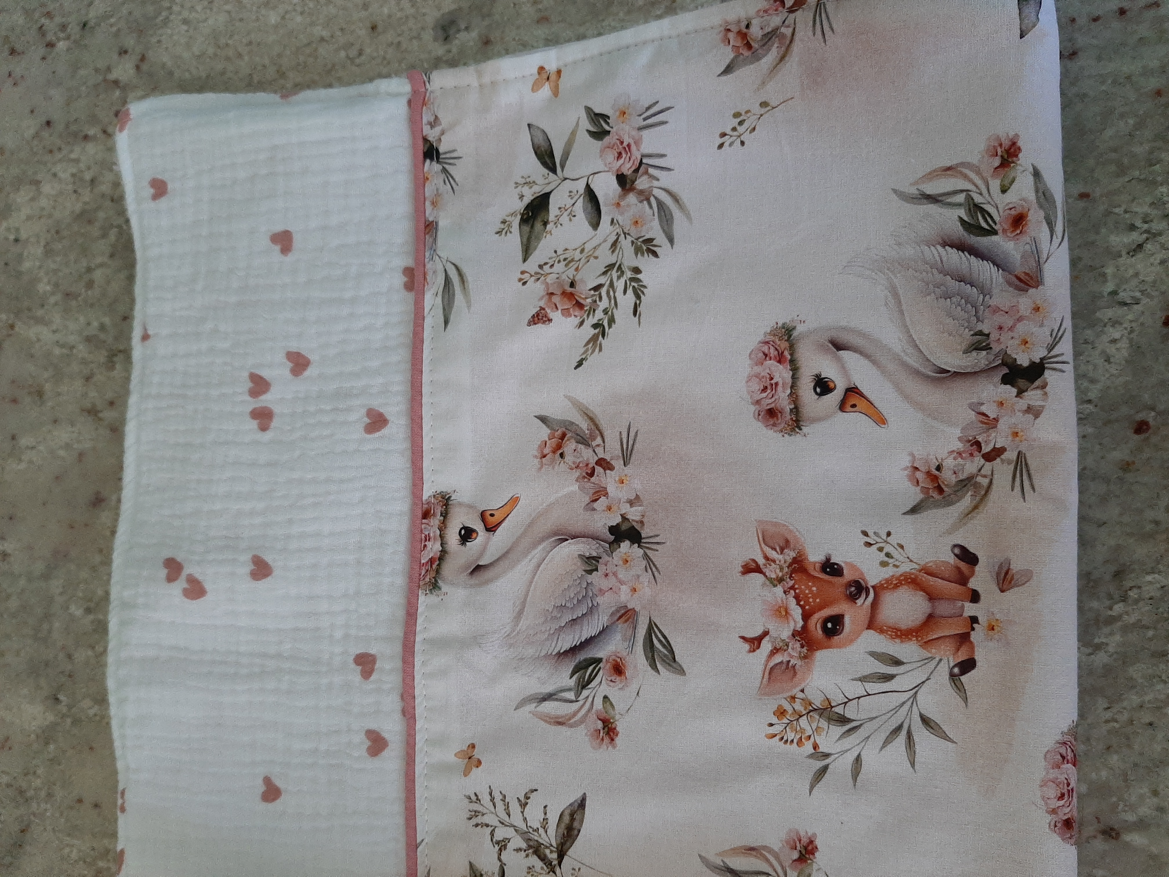 Couverture bébé + protège carnet de santé