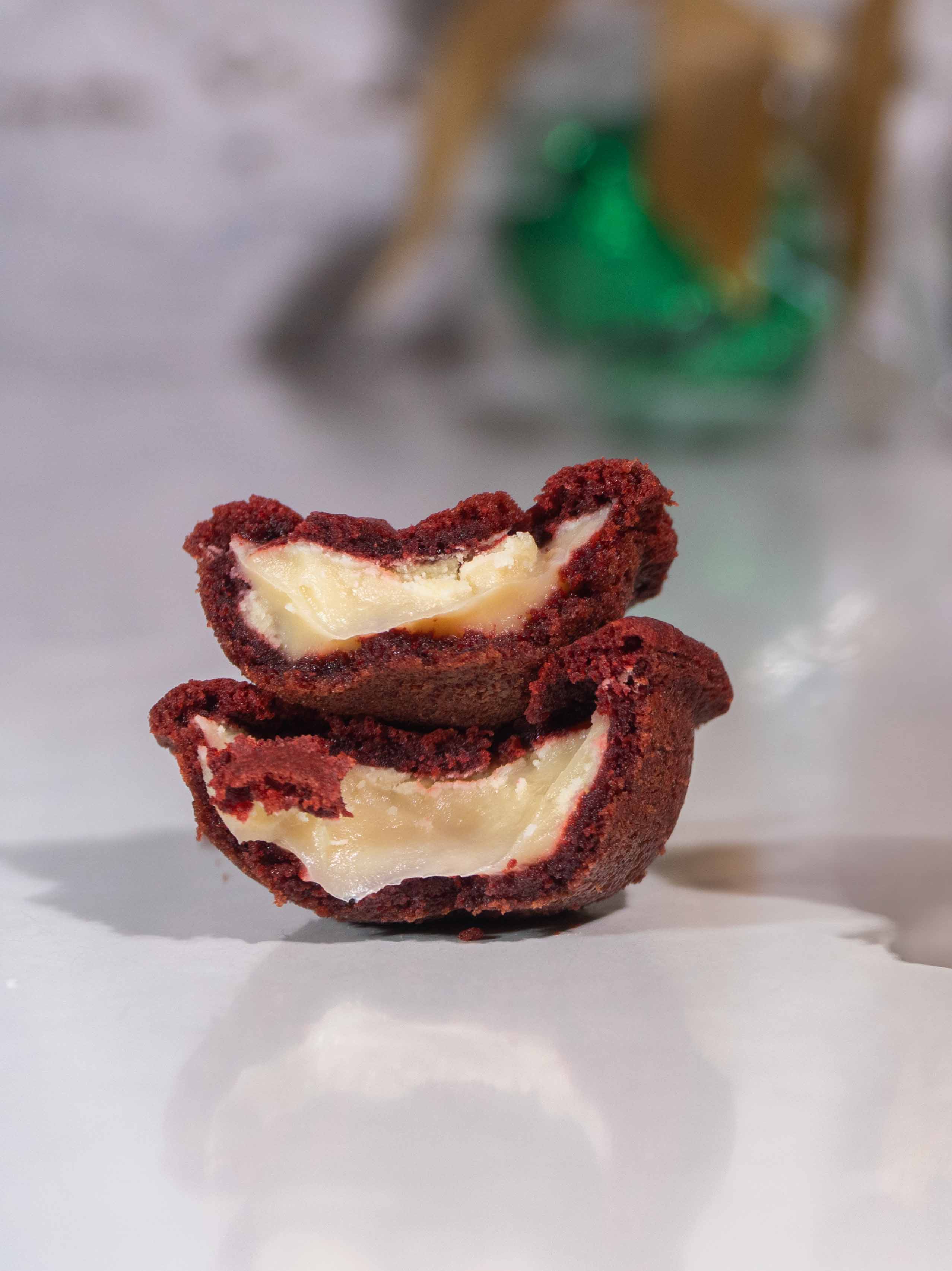 Mini Ovos Casca de Cookie Red Velvet