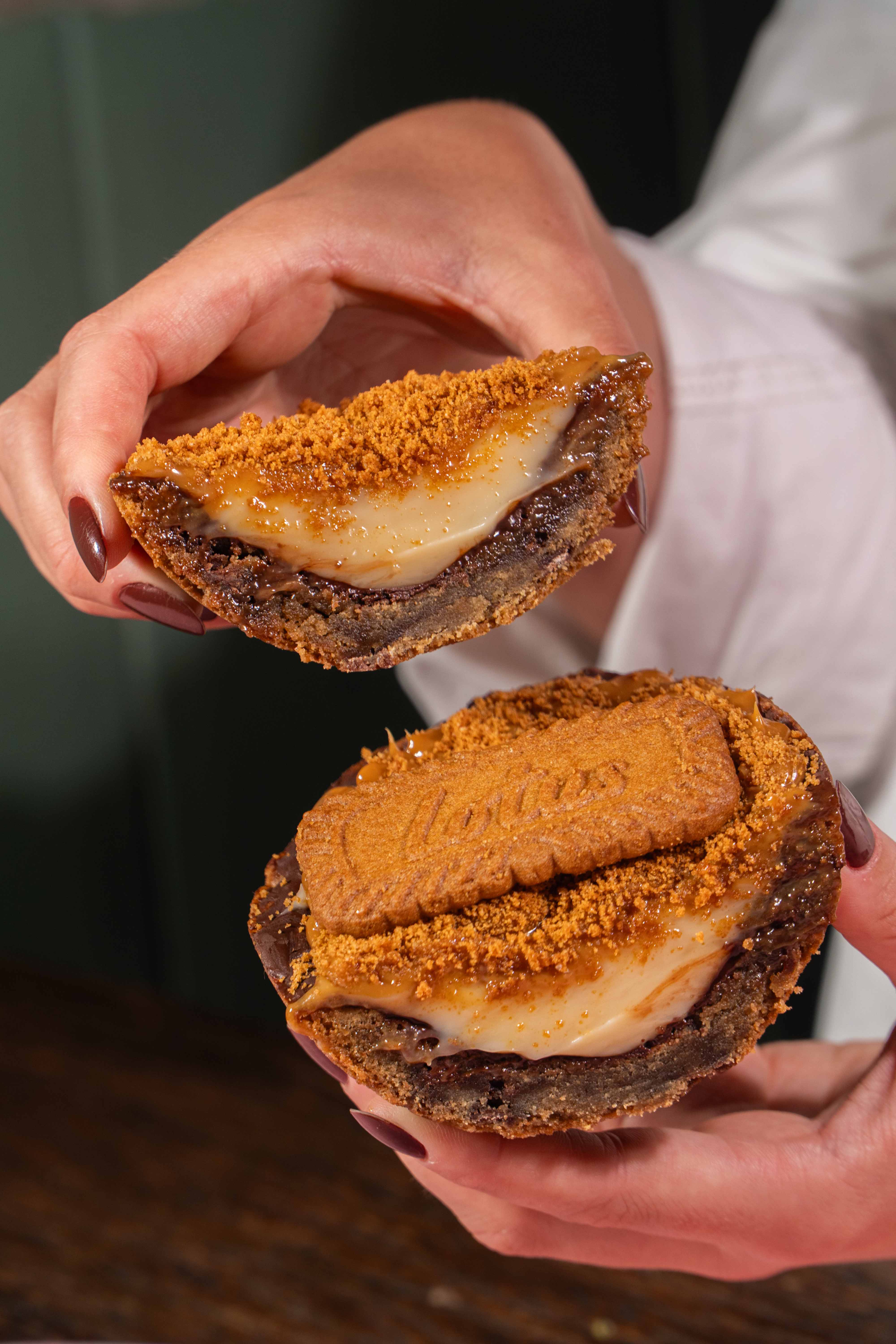 Ovo de Colher Biscoff 