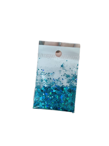 Purpurina azul en sobre