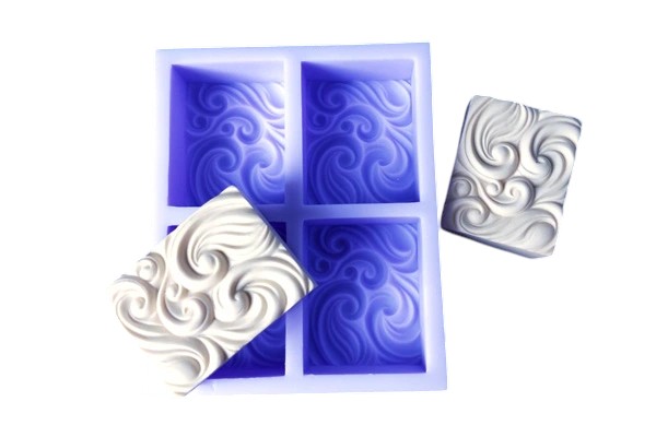 Molde cuadrado de ondas