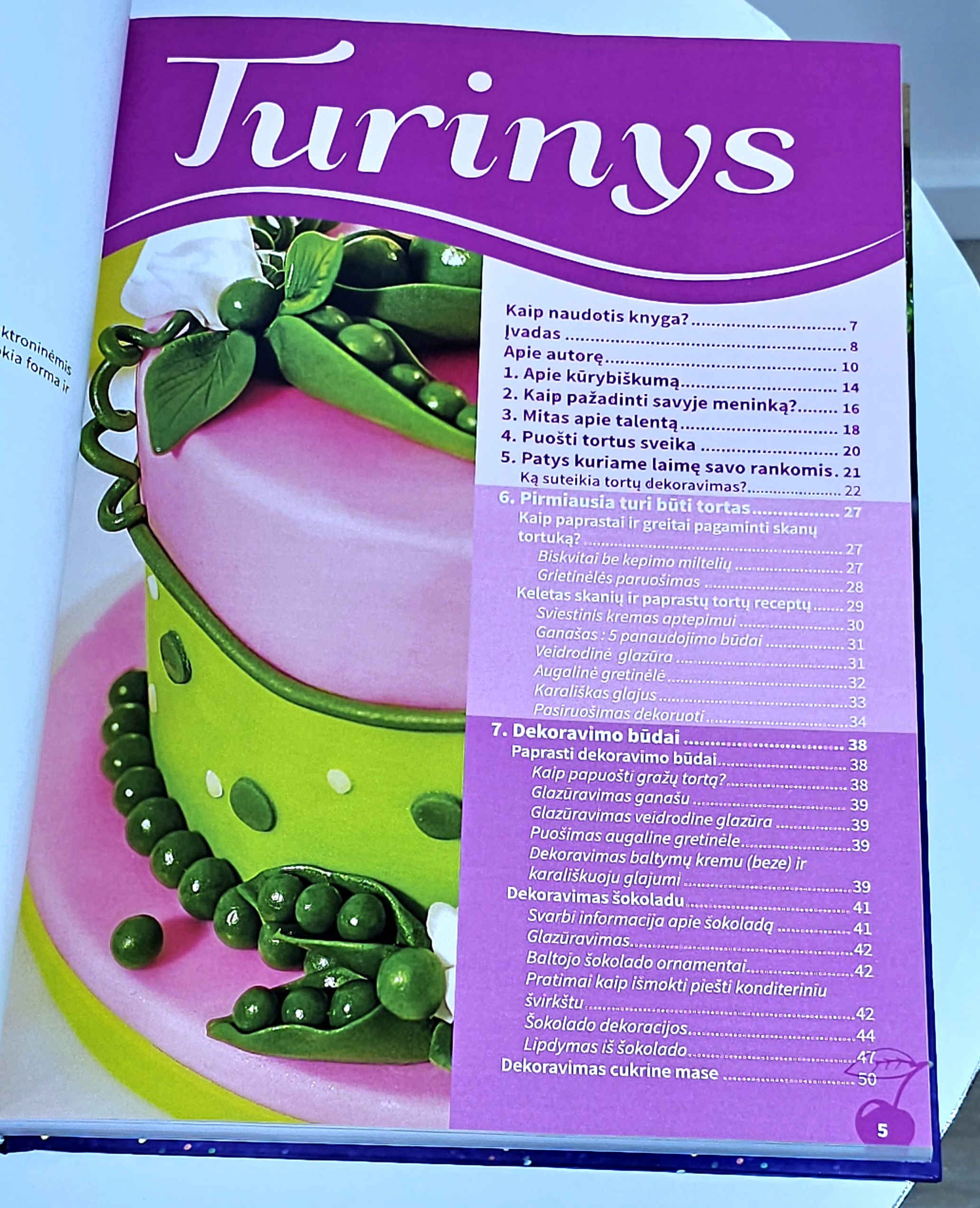 Tortų dekoravimas - smagu ir paprasta