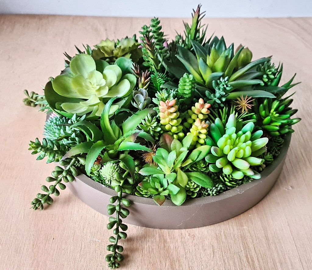 Faux Succulent Planter Circle x 1 (Green/Rusts)