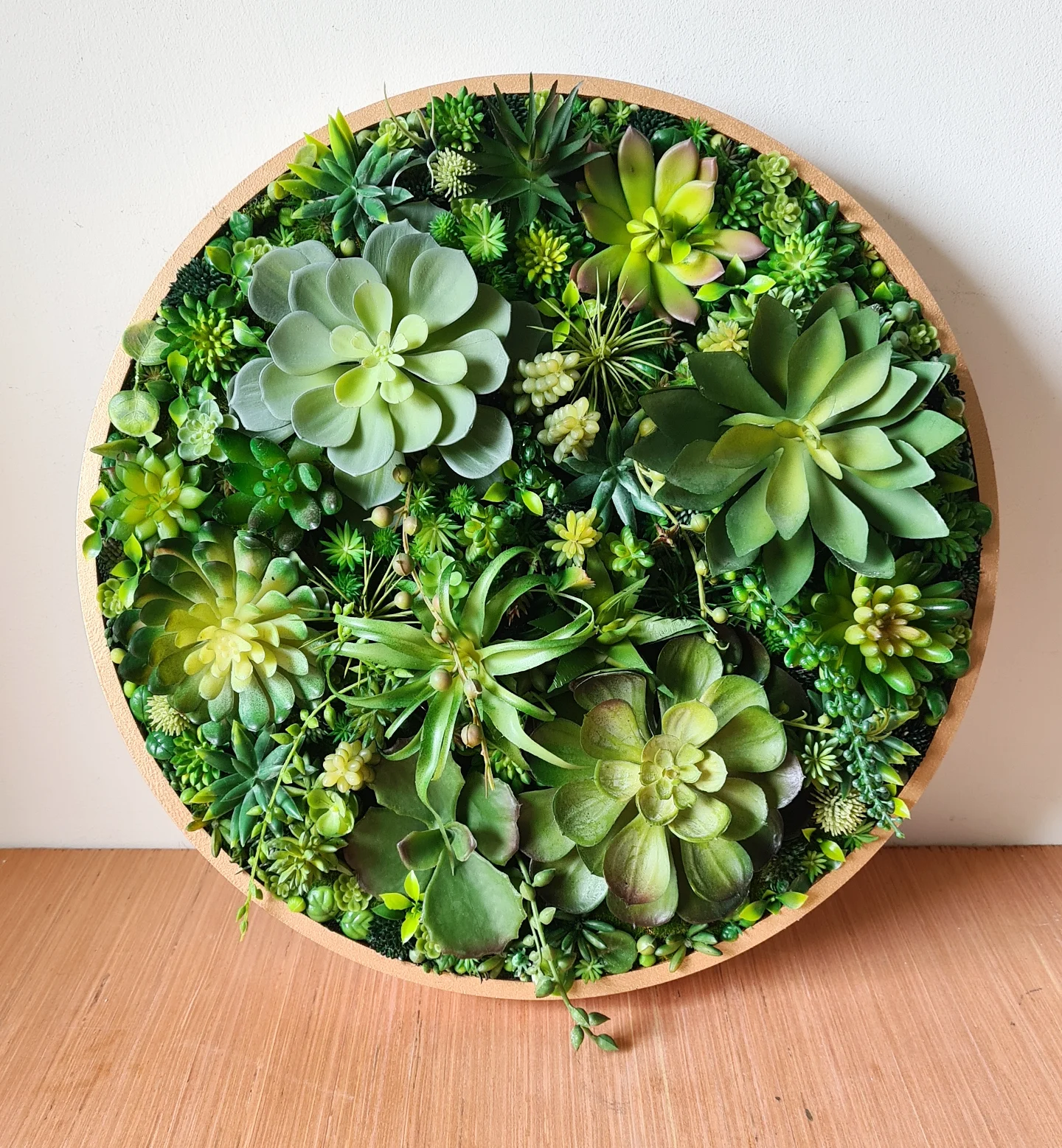 Faux Succulent Wall Circle x 1 (Green tones)