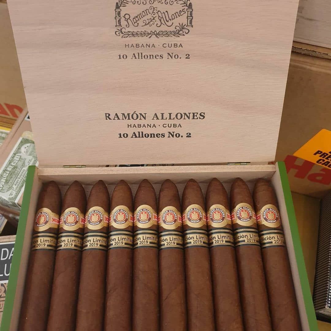 Coffret de cigares Ramon Allones Allones No. 2