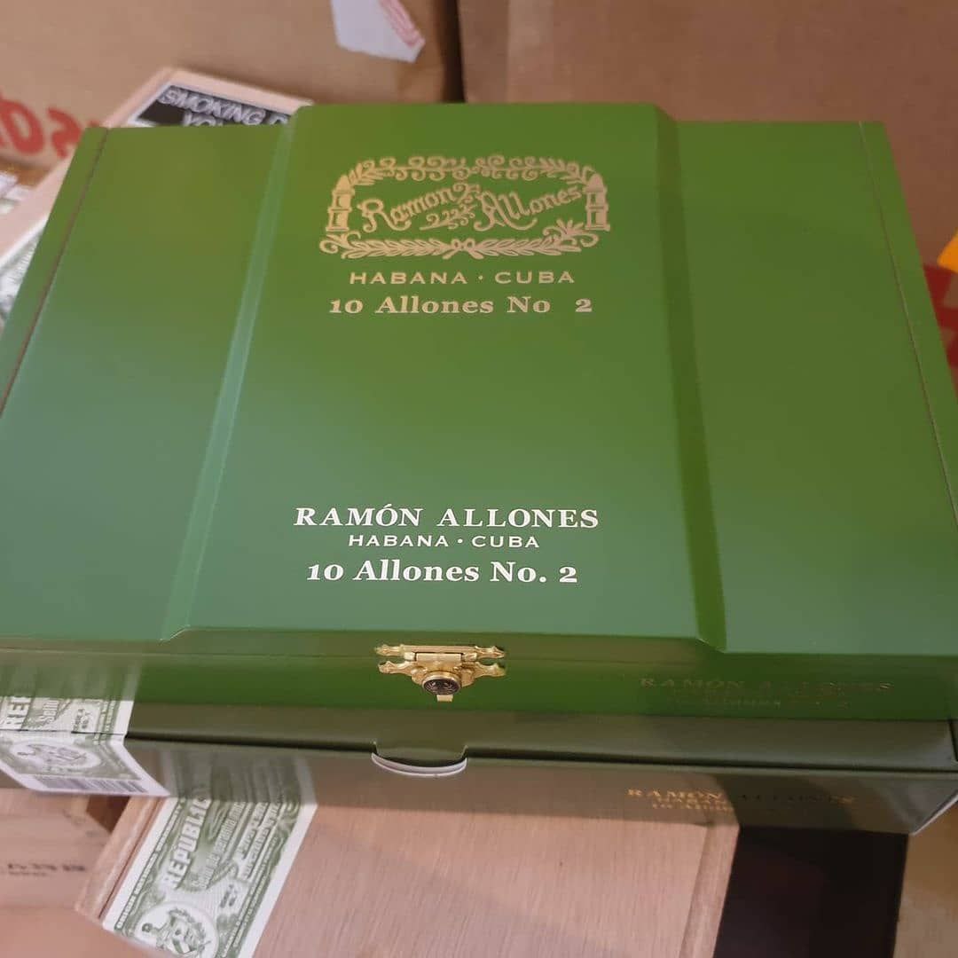 Coffret de cigares Ramon Allones Allones No. 2