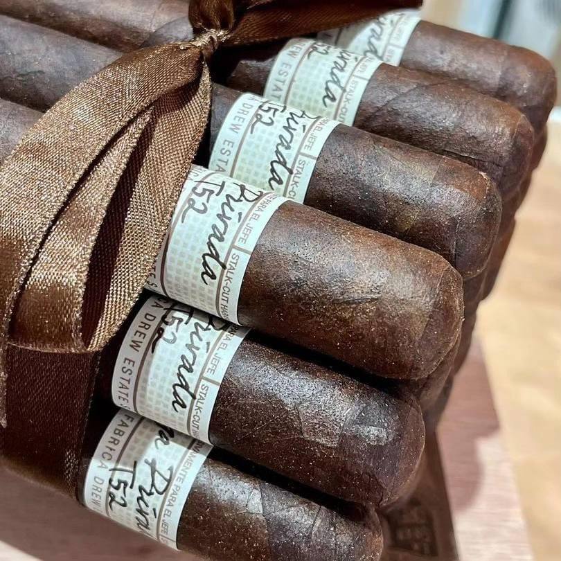 Cigares Liga Privada T52